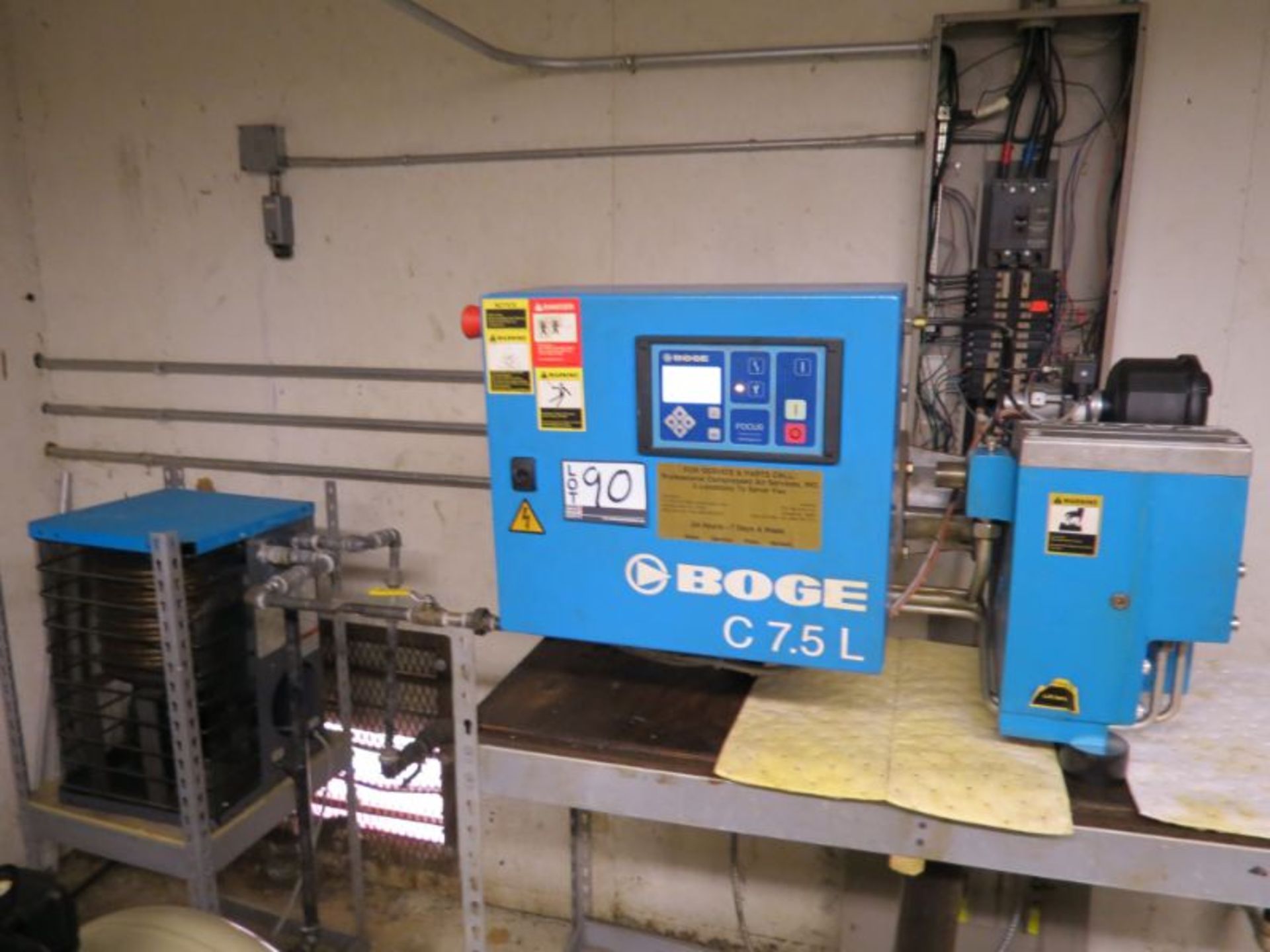 Boge Rotary Screw Air Compressor w/ Dryer 7.5HP, 3600 RPM, s/n 5060534, New 2012 - Image 3 of 4