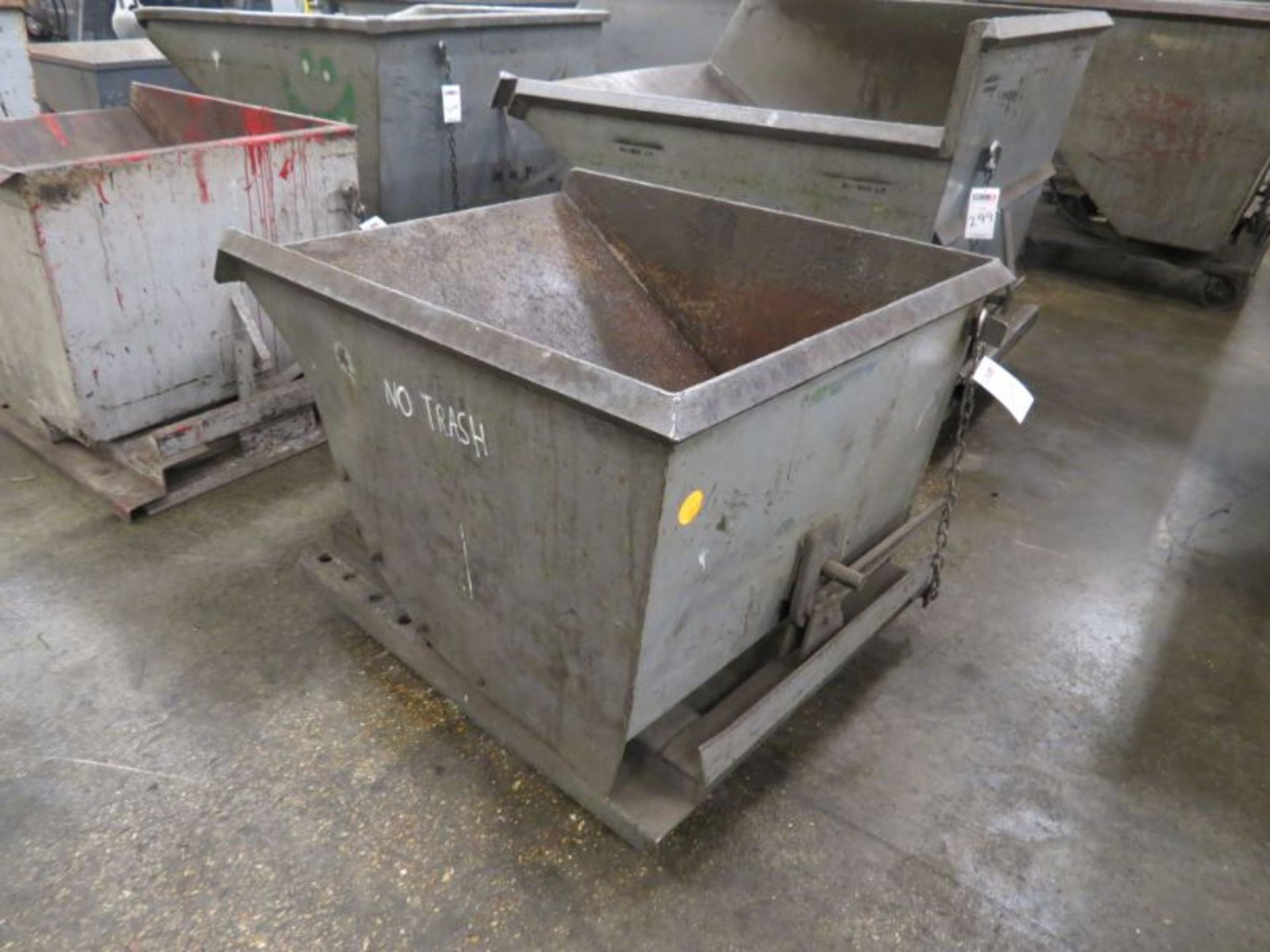 Metal Dumping Hopper