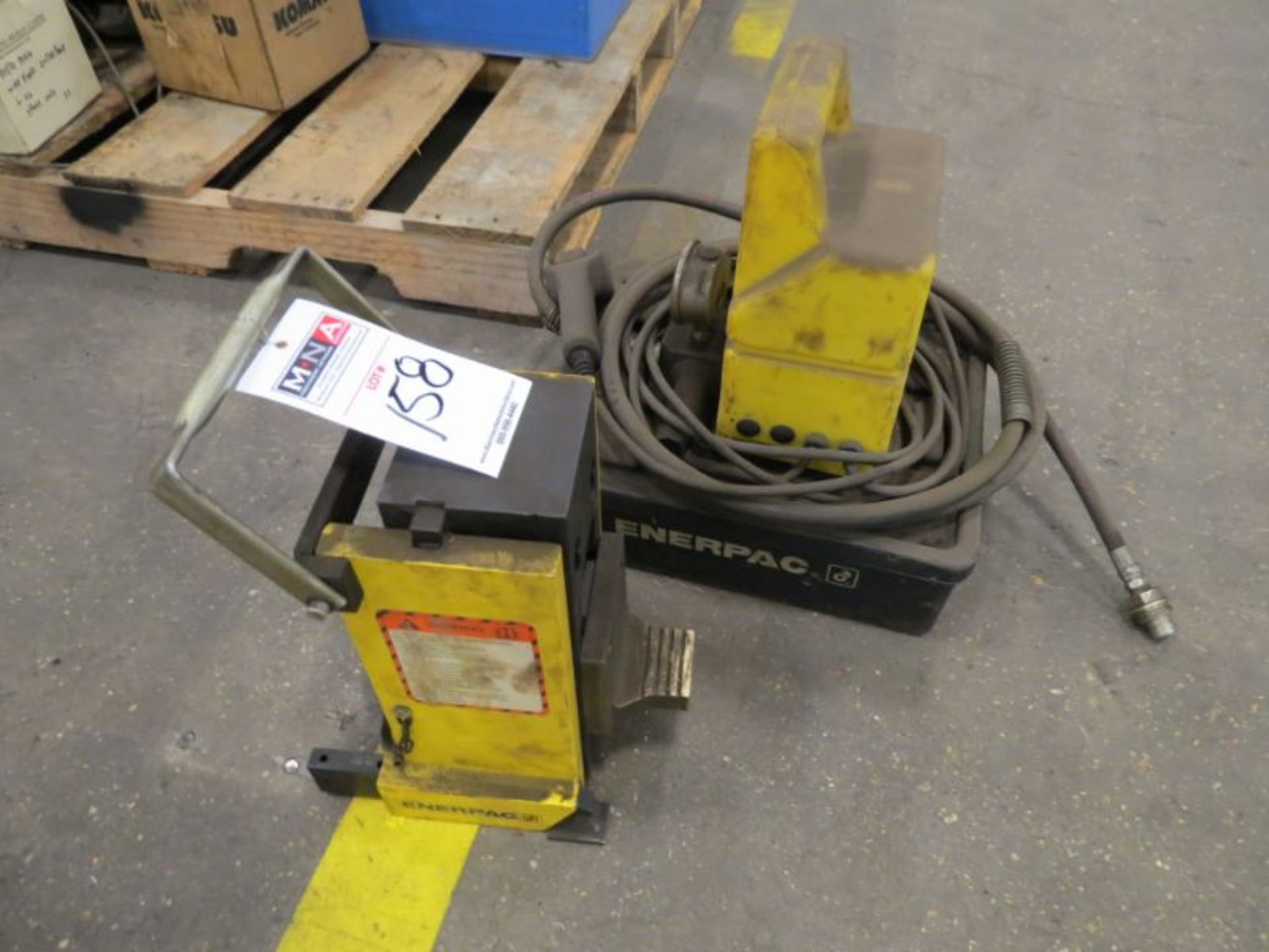 Enerpac Hydraulic Jack With Pump Model:PUJ12018 S/n:E17060 - Image 3 of 5