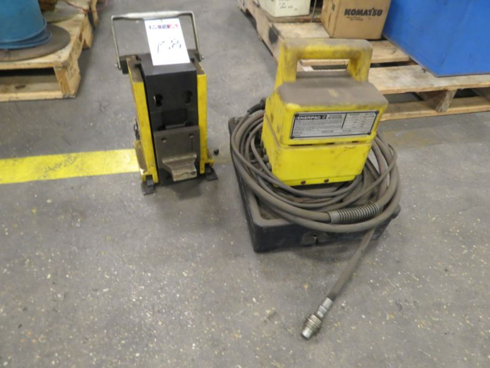 Enerpac Hydraulic Jack With Pump Model:PUJ12018 S/n:E17060 - Image 2 of 5