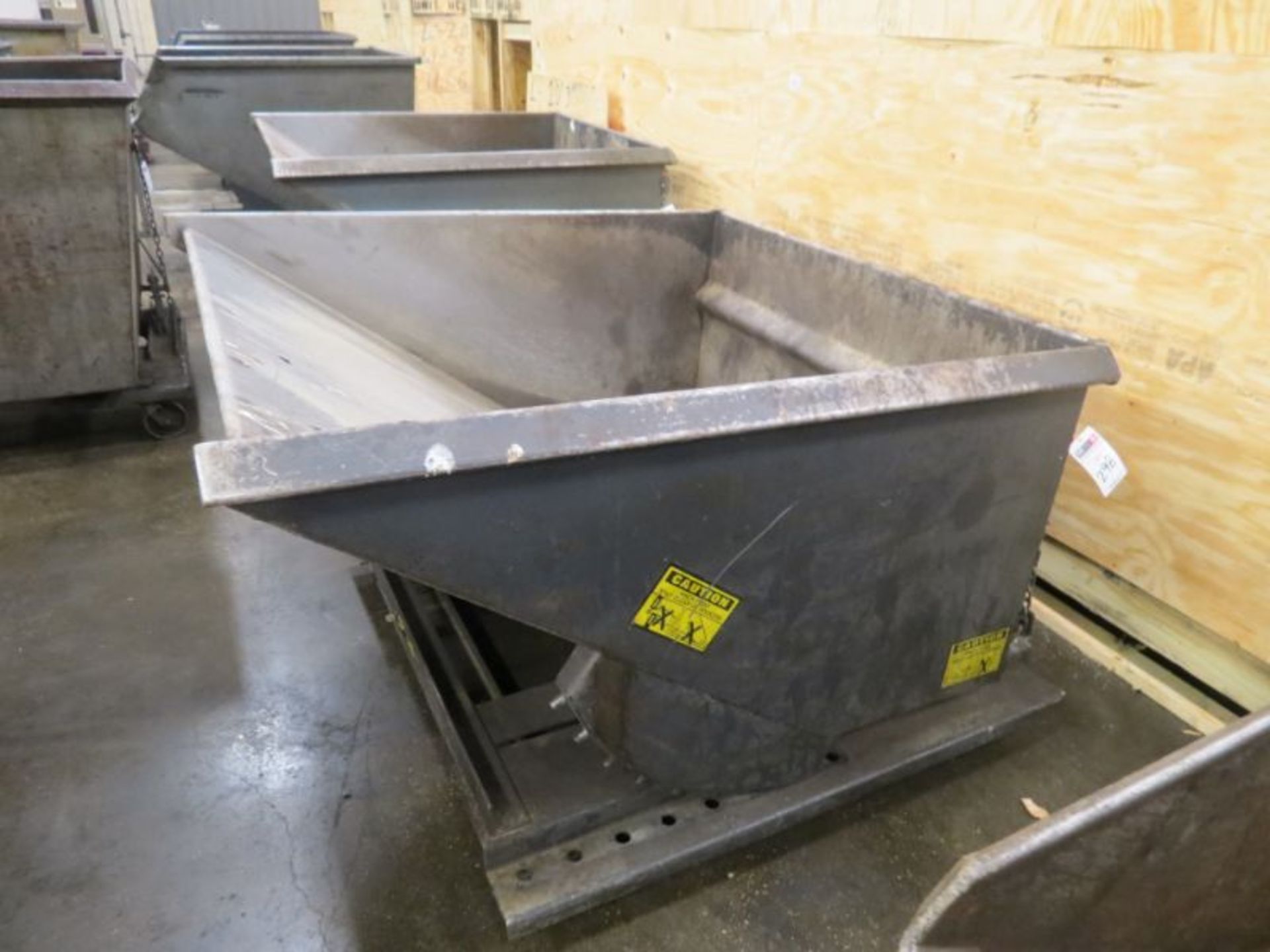 Metal Dumping Hopper 1.5 YD Cube Cap 6,000lbs Cap Max - Image 2 of 5