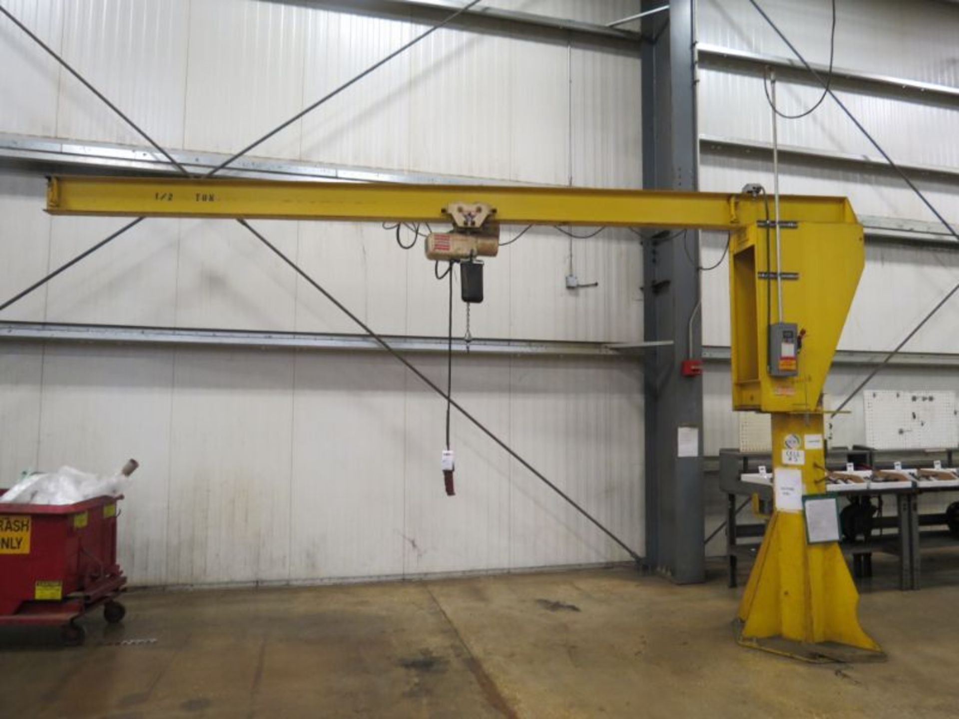 Coffing 1/2 Ton Jib Crane, Coffing Hoist, 10' Column and 16' Arm - Image 2 of 5