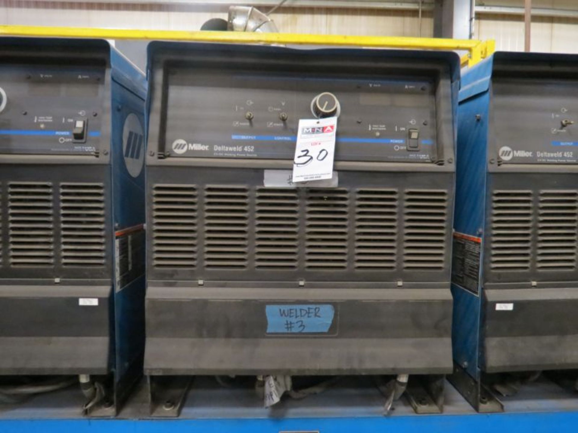 Miller Delta Weld 452 Welder