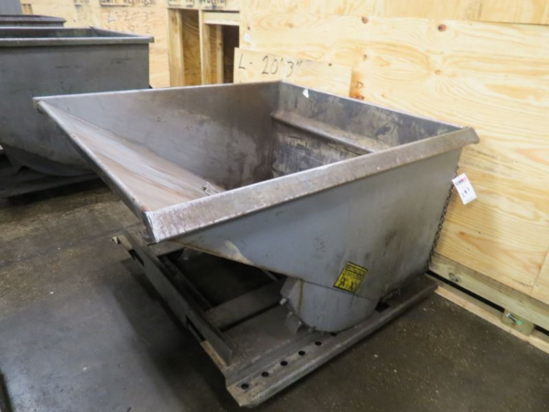 Metal Dumping Hopper 1.5 YD Cube Cap 6,000lbs Cap Max