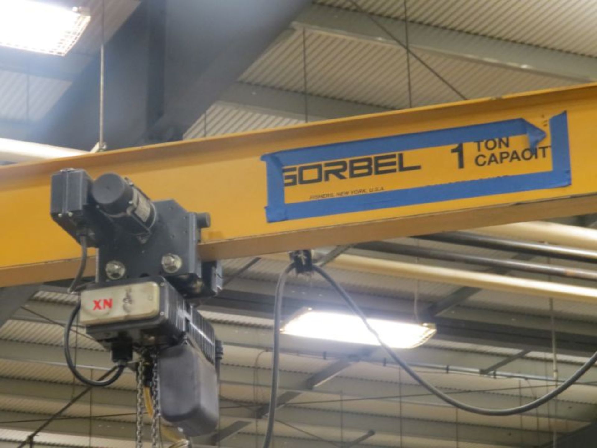 Yale 1/2 Ton jib Crane w/ hoist , 9' Column and 10' Arm - Image 3 of 3