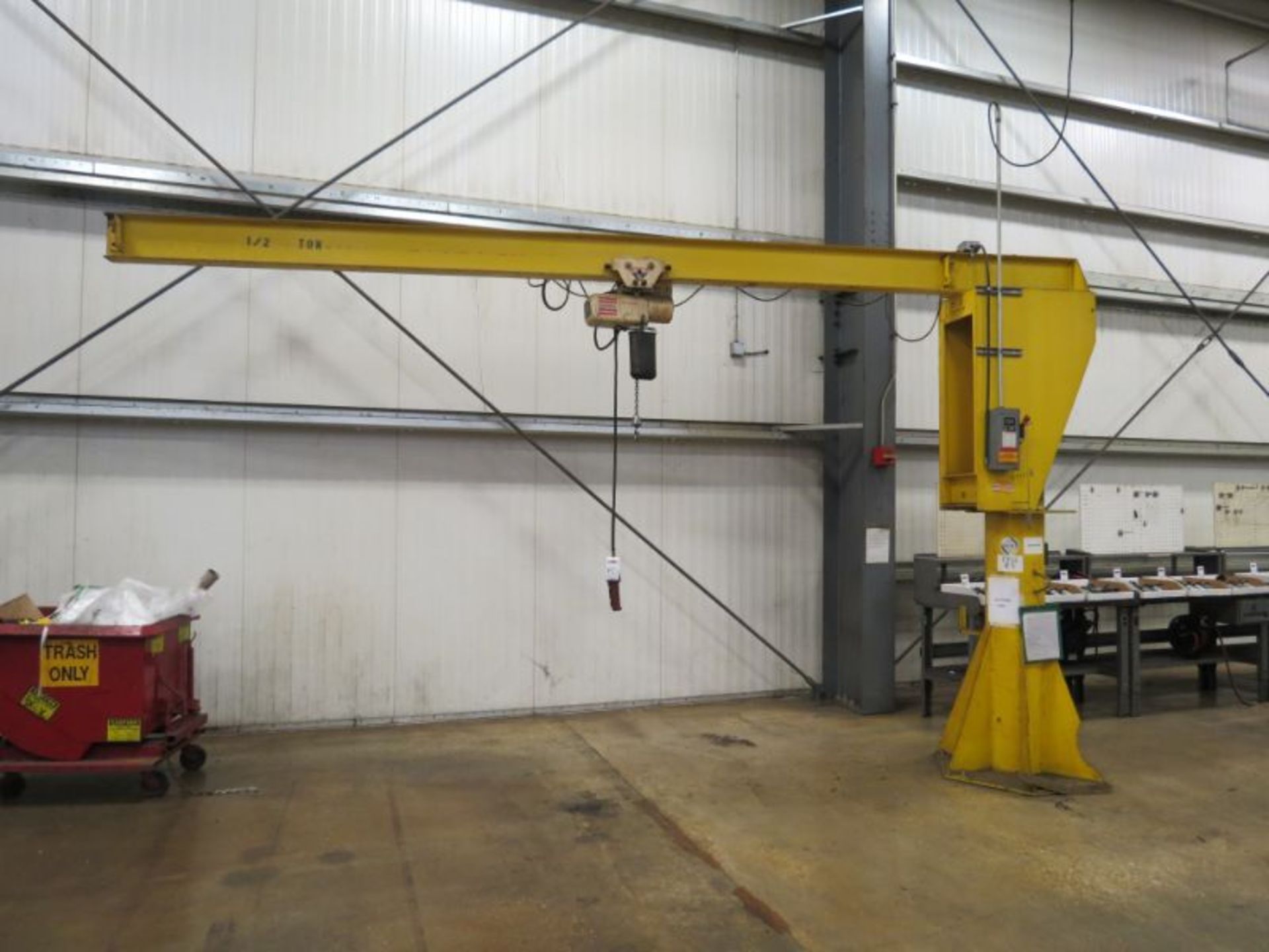 Coffing 1/2 Ton Jib Crane, Coffing Hoist, 10' Column and 16' Arm