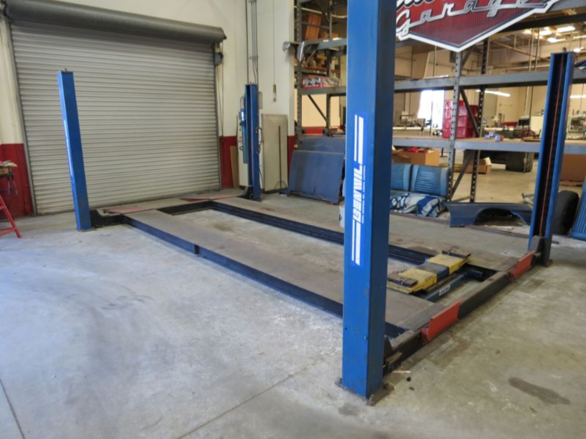 Benwil FP-12 Car Lift 12000LBS s/n L937385