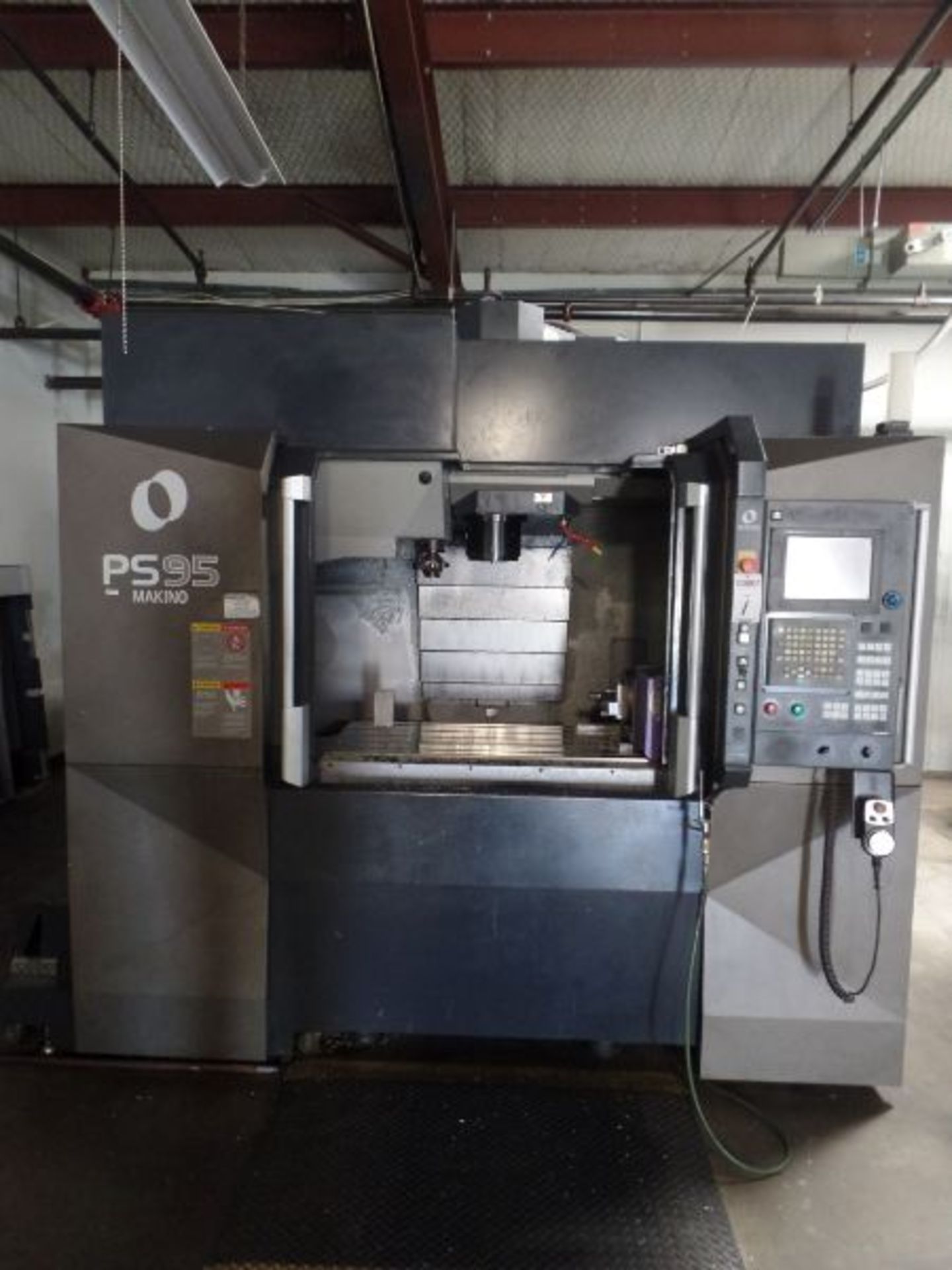 Makino PS95 4-Axis VMC, Makino/Fanuc Professional P Ctrl, 36"x20"x18" Trvls, 30 ATC, CTS, New 2010 - Image 4 of 11