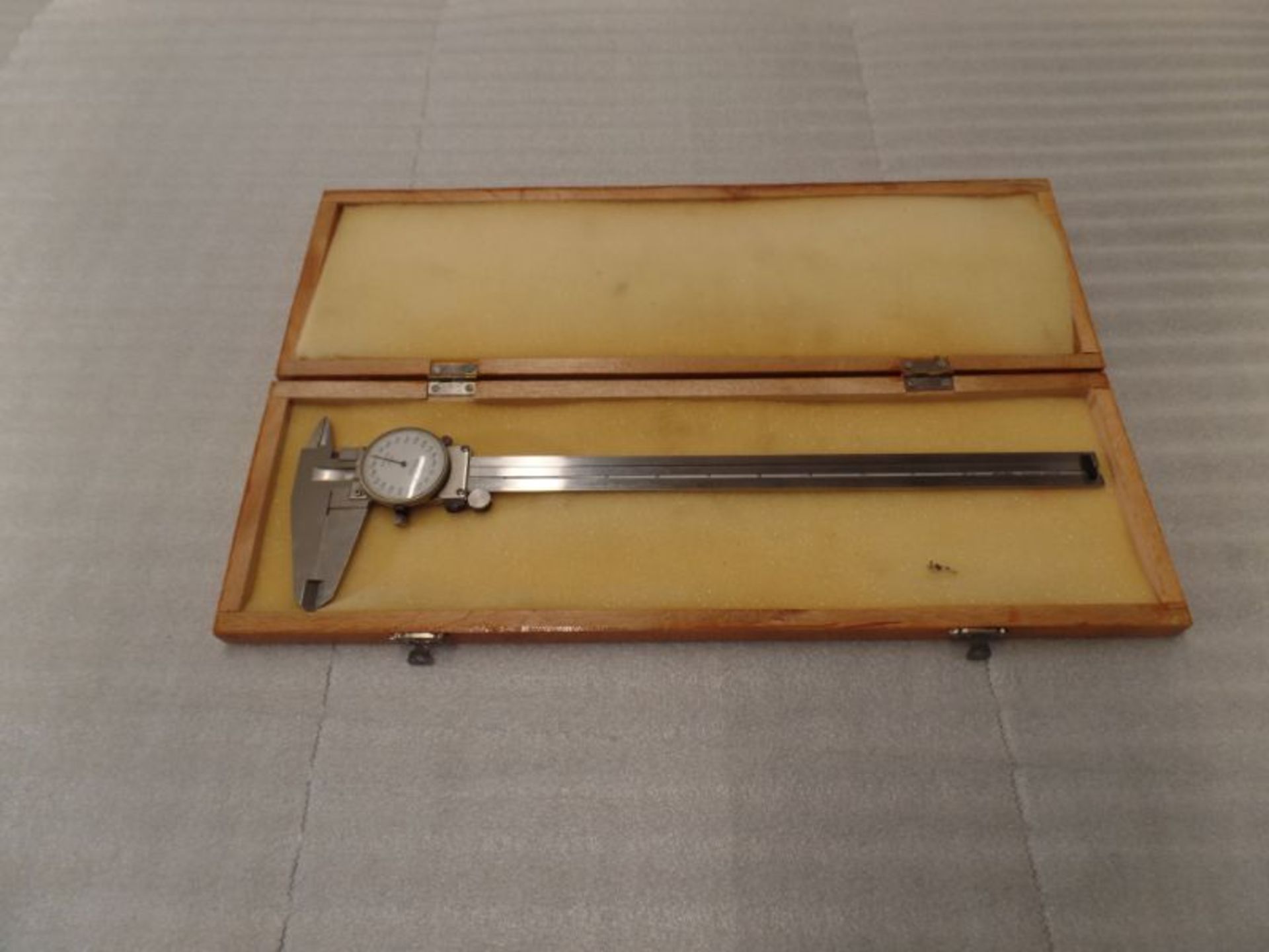 Mitutoyo Dial Caliper 0 - 12" - Image 4 of 4