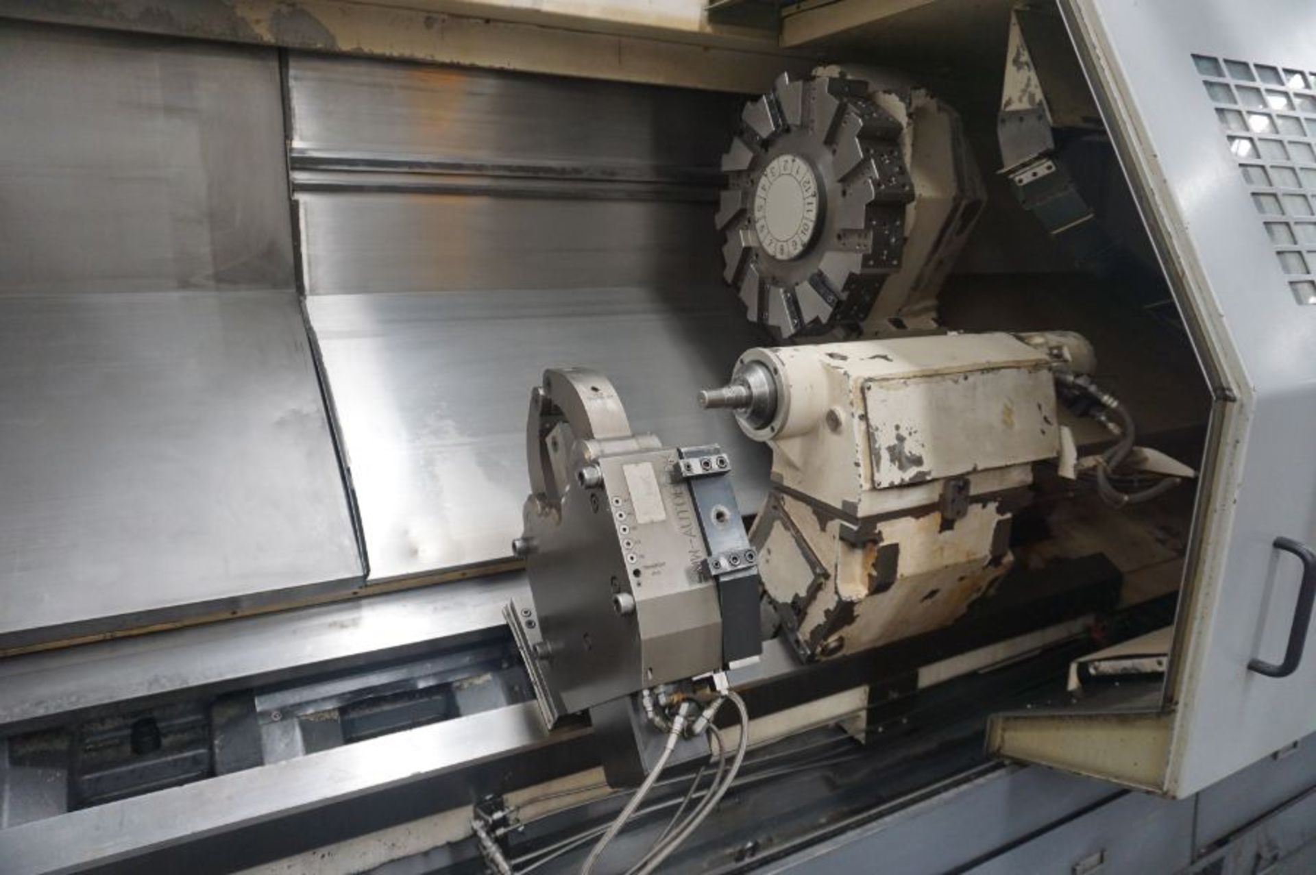 Okuma LB35II-R, OSP-P200LA-R Control, 8" Spindle Bore, Programmable 20" 3 Jaw Chuck, 120" Centers - Image 8 of 15