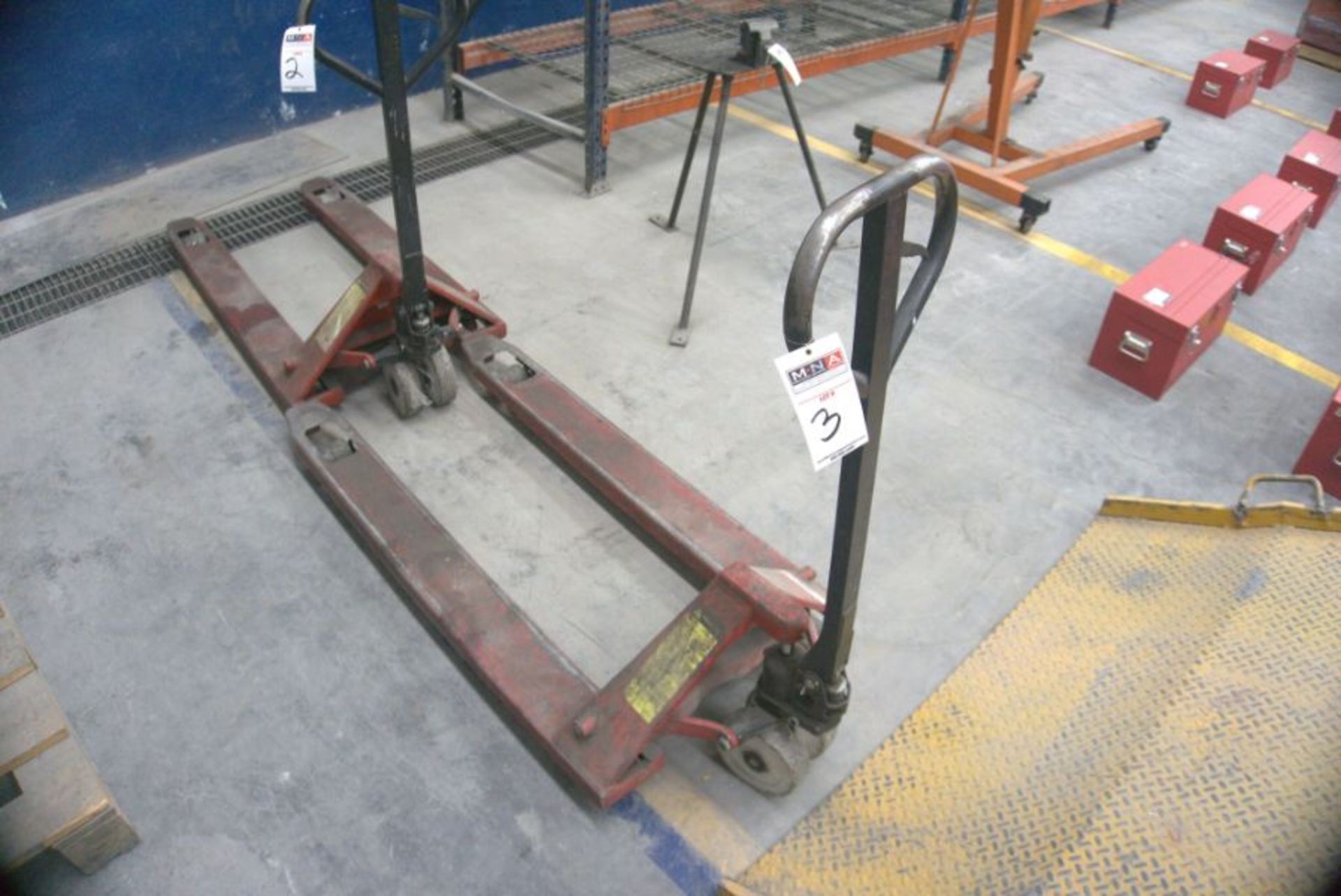 Dogo Tuls Pallet Jack 4500lbs - Image 3 of 4