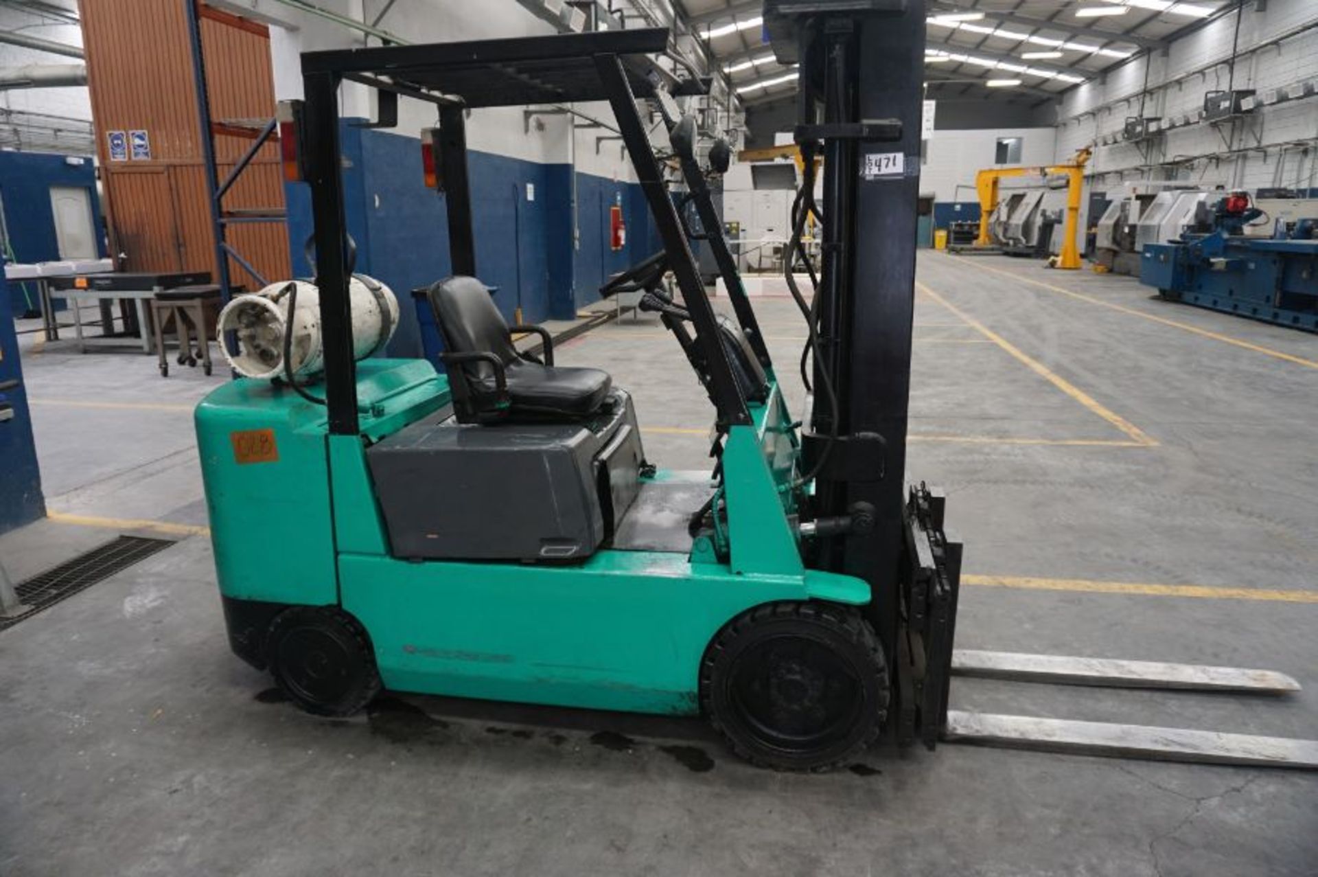 Mitsubishi FGC30 LPG Forklift 91,499 hours 5800lbs s/n AF83B-00816 - Image 7 of 8