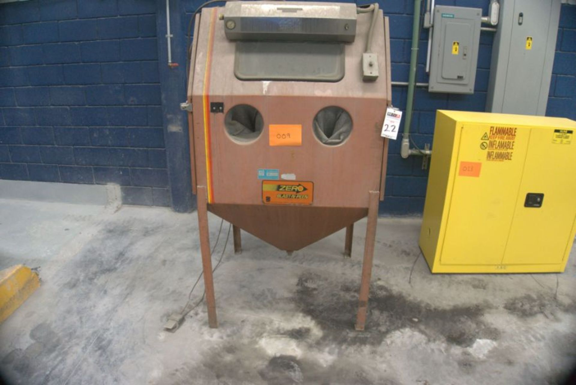 Zero BNP 250 Wet Blast Sand Blast Cabinet s/n 30110 - Image 3 of 4