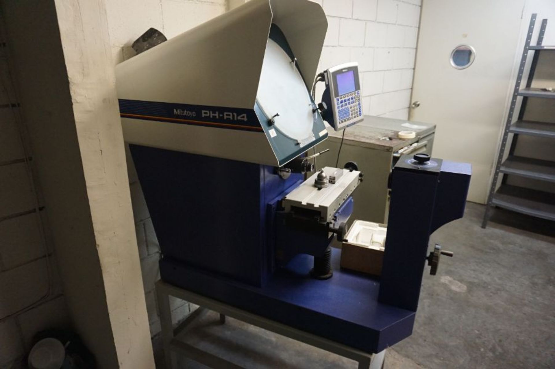 Mitutoyo PH-A14 Optical Comparator with Multi-Function DRO, s/n 001971012 - Image 5 of 7