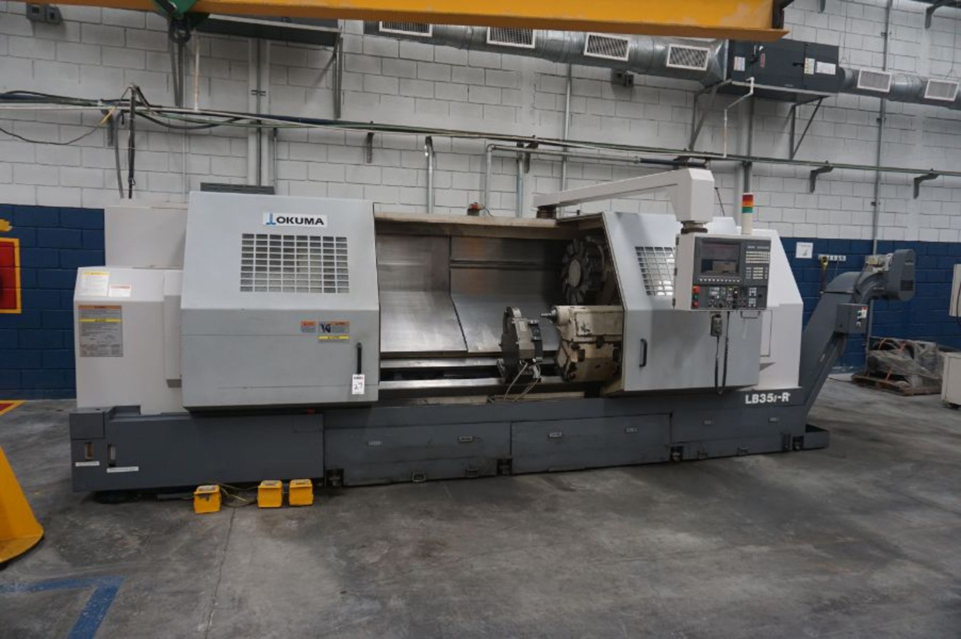 Okuma LB35II-R, OSP-P200LA-R Control, 8" Spindle Bore, Programmable 20" 3 Jaw Chuck, 120" Centers - Image 4 of 15