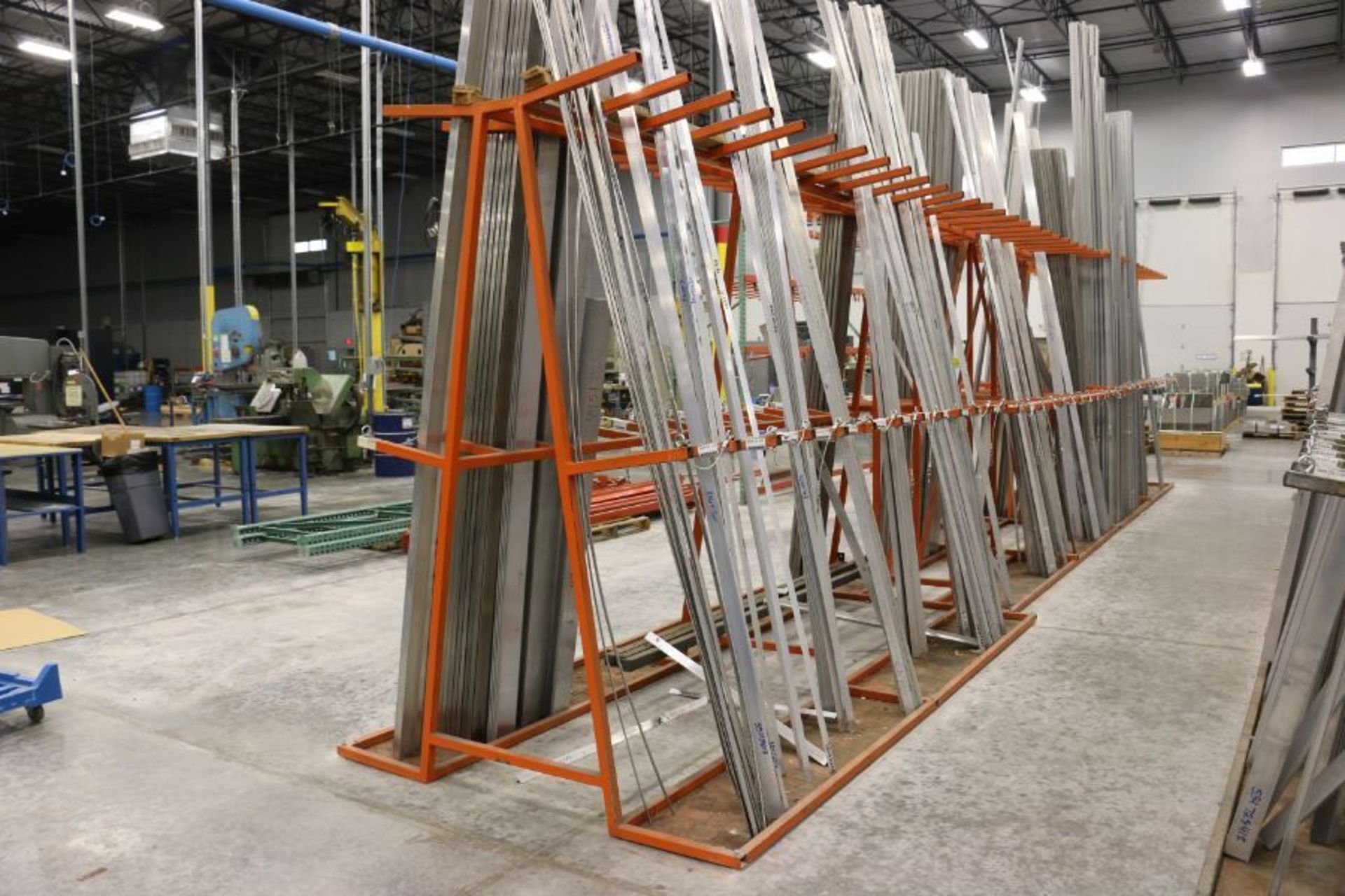 (3) Vertical Bar Racks - Bild 3 aus 4