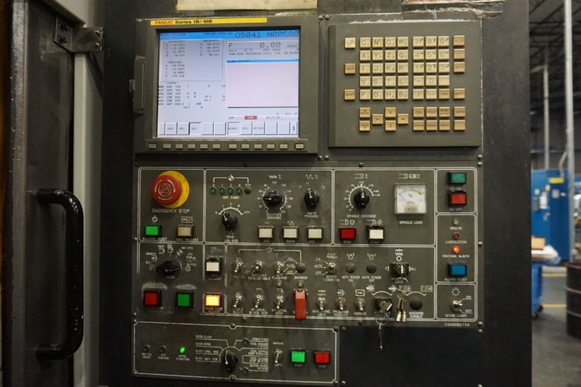 2007, Doosan HM-500 Fanuc 18iMB (2) 19.7” Pallets, 4-Axis, 6K RPM, CT50, 90 ATC, CTS, Renishaw OMP60 - Image 12 of 14