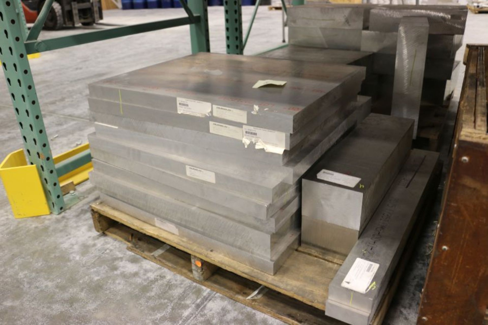 Assorted Raw Aluminum Material - Bild 4 aus 7