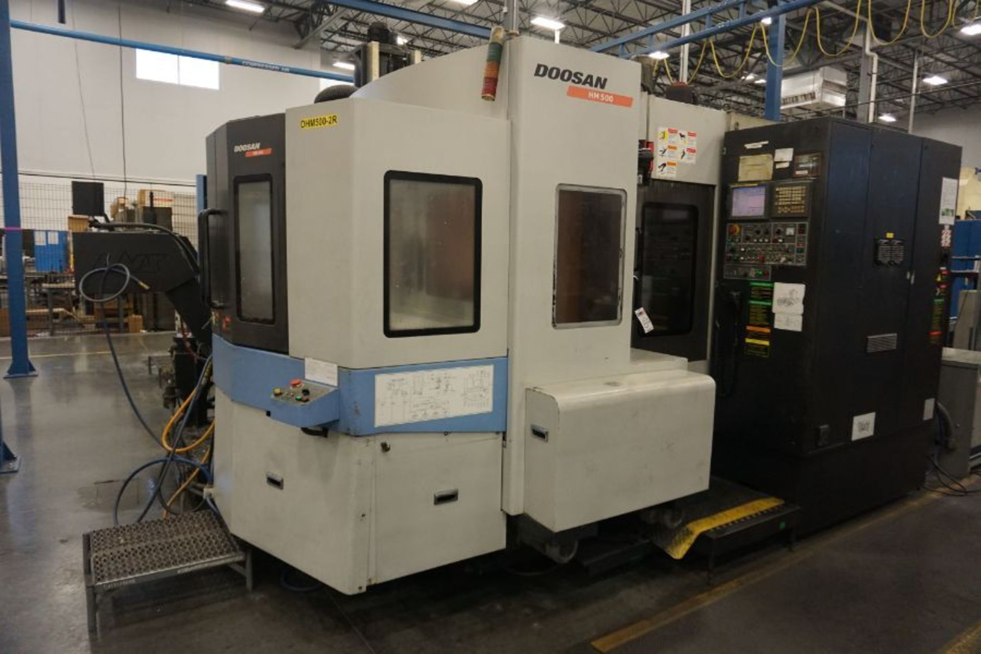 2007, Doosan HM-500 Fanuc 18iMB (2) 19.7” Pallets, 4-Axis, 6K RPM, CT50, 90 ATC, CTS, Renishaw OMP60