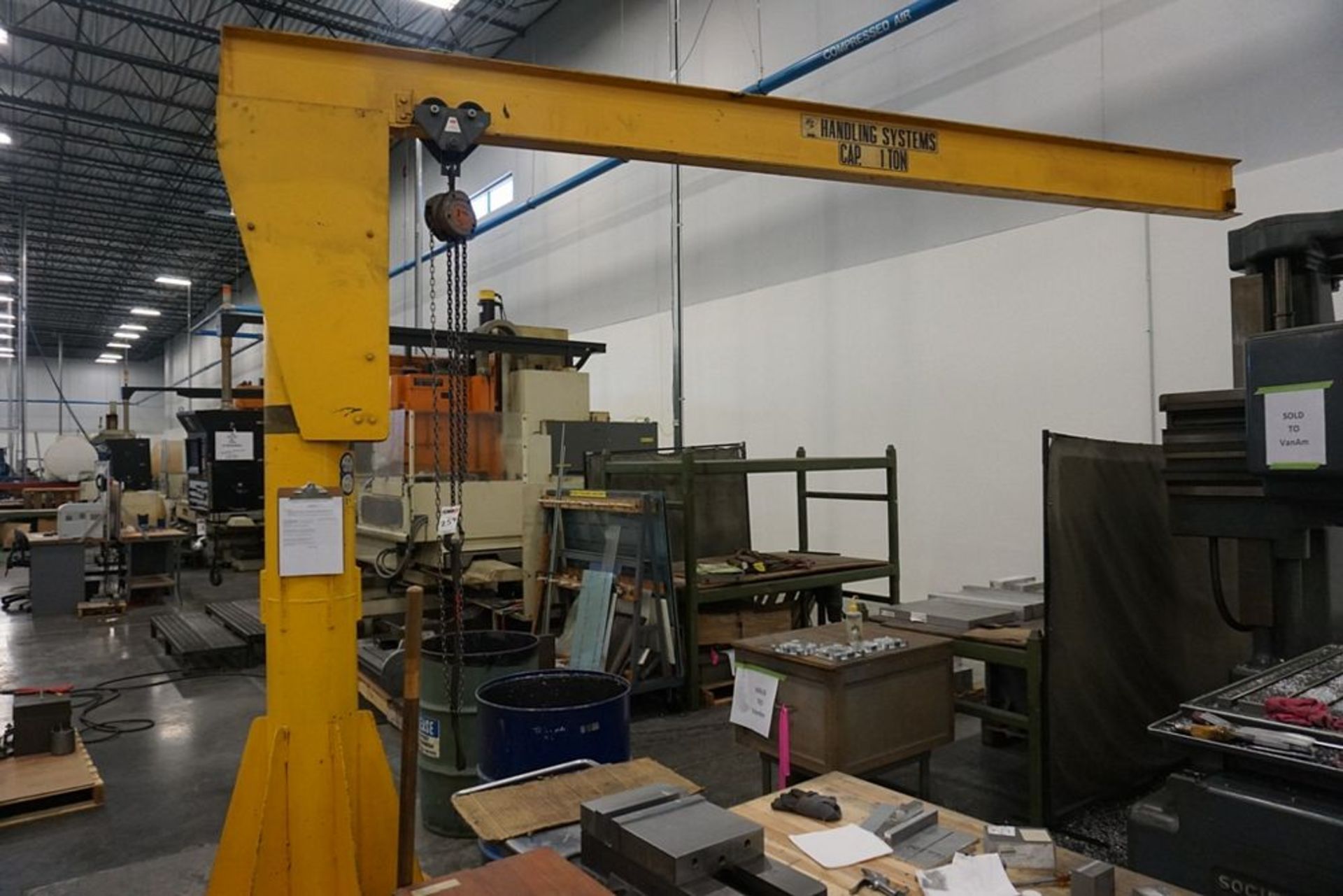 1 Ton HS Jib Crane 16' Arm with Kito 1 Ton Manual Hoist - Image 3 of 4