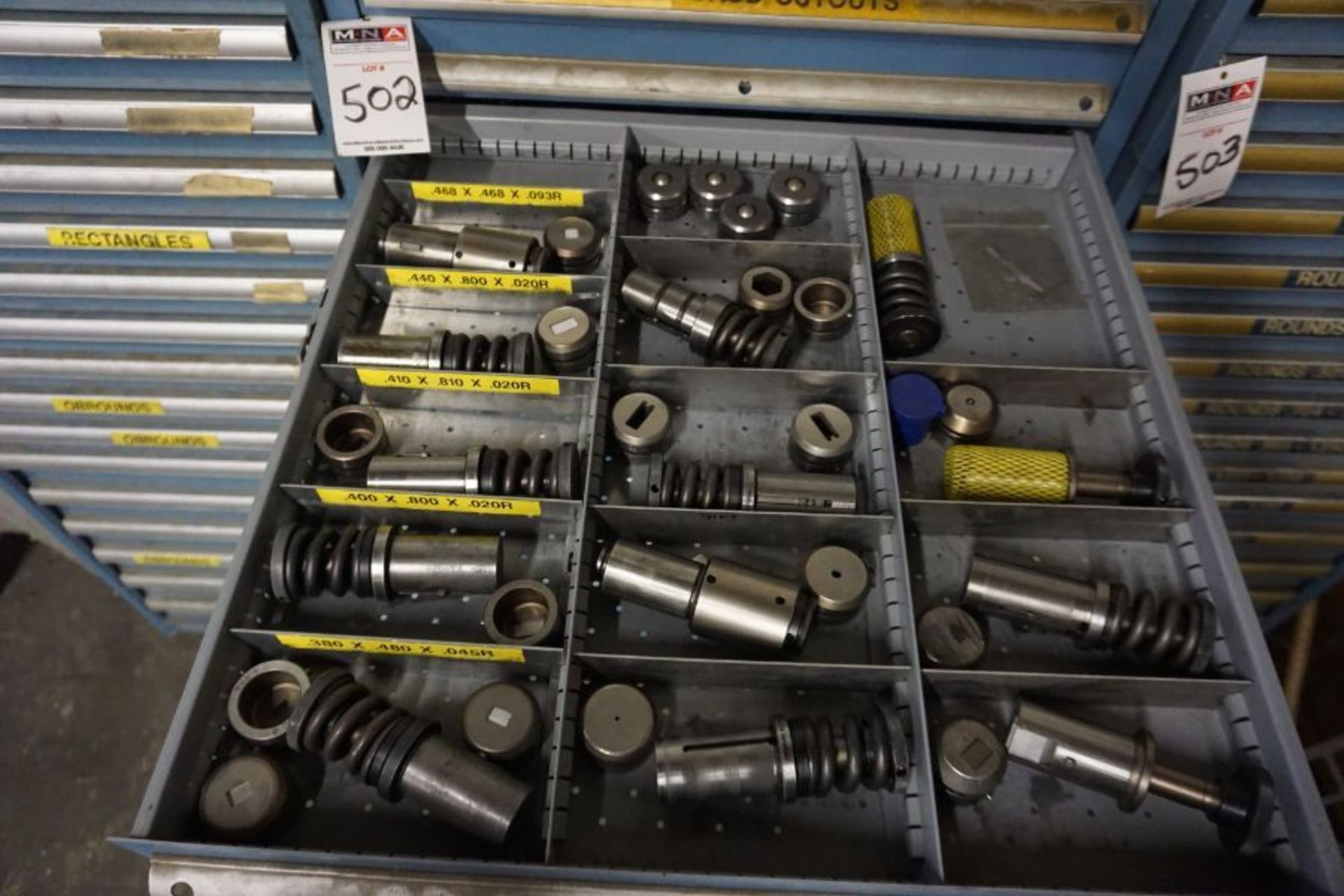 13 Drawer Lista Cabinet with Assorted Punch & Dies for FinnPower TP250 *Auctioned from Edgerton, KS* - Image 5 of 11