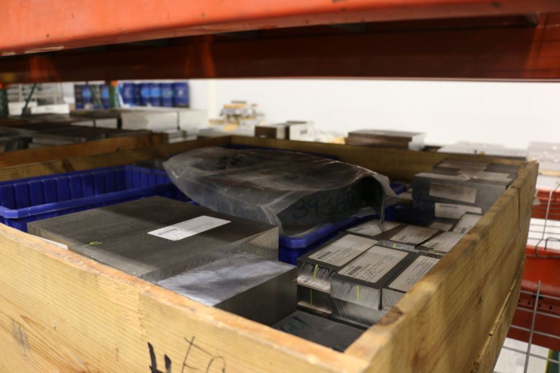 (3) Crates of Assorted Raw Aluminum Material - Bild 3 aus 8
