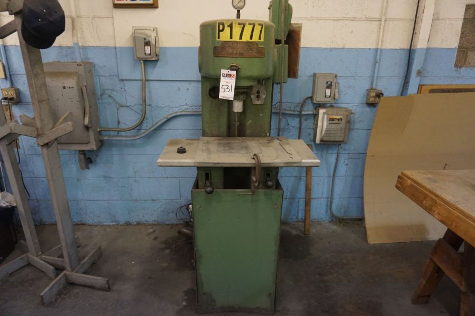 Denison P177 Multipress Hydraulic Press, 14" x 30" Table *Auctioned from Edgerton, KS*