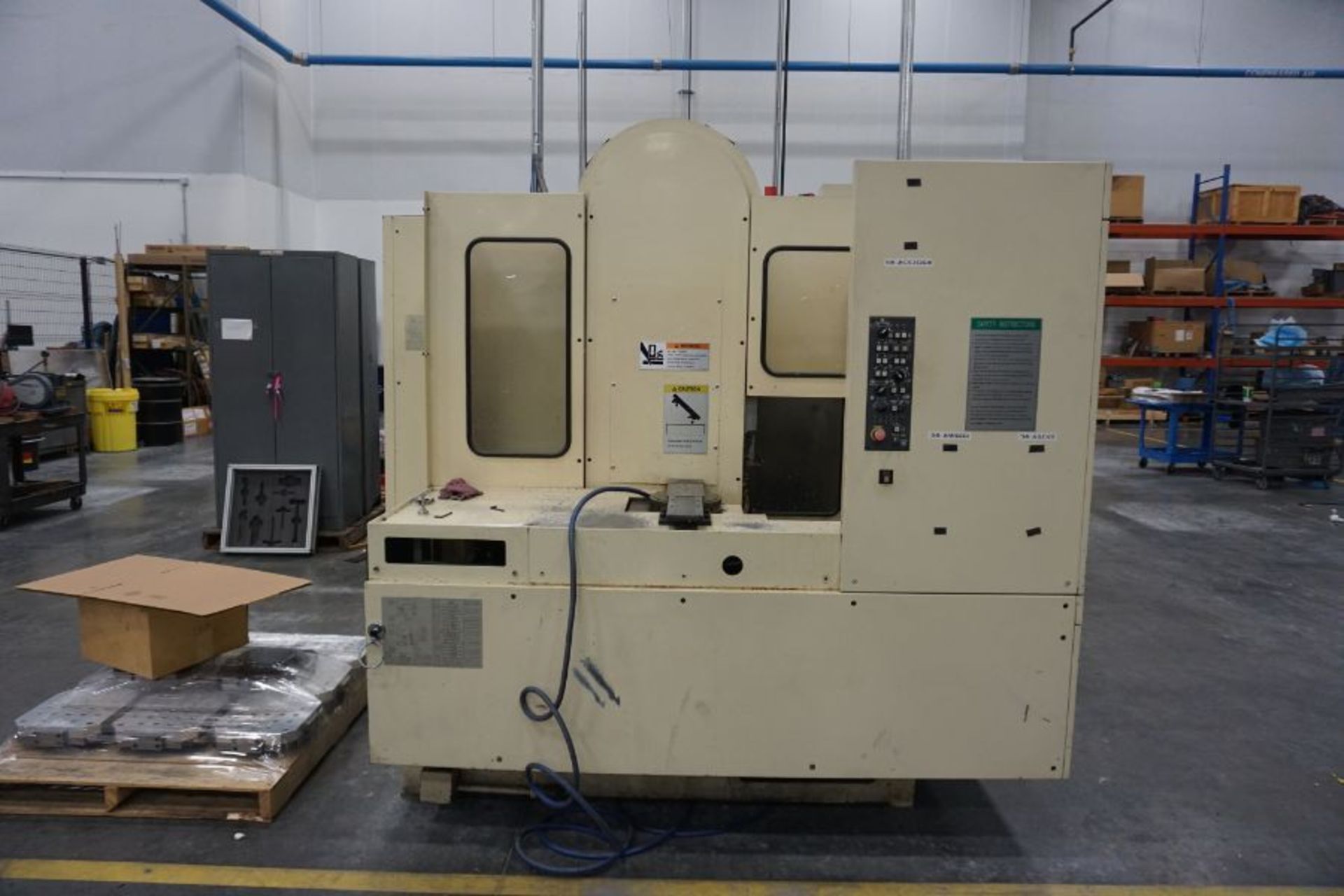 Tsugami FMA3-II, 4-Axis, Fanuc 18i, (10) Position Pallet Changer, 11.8'' sq. Pallets, 15000 RPM, 190 - Image 4 of 10