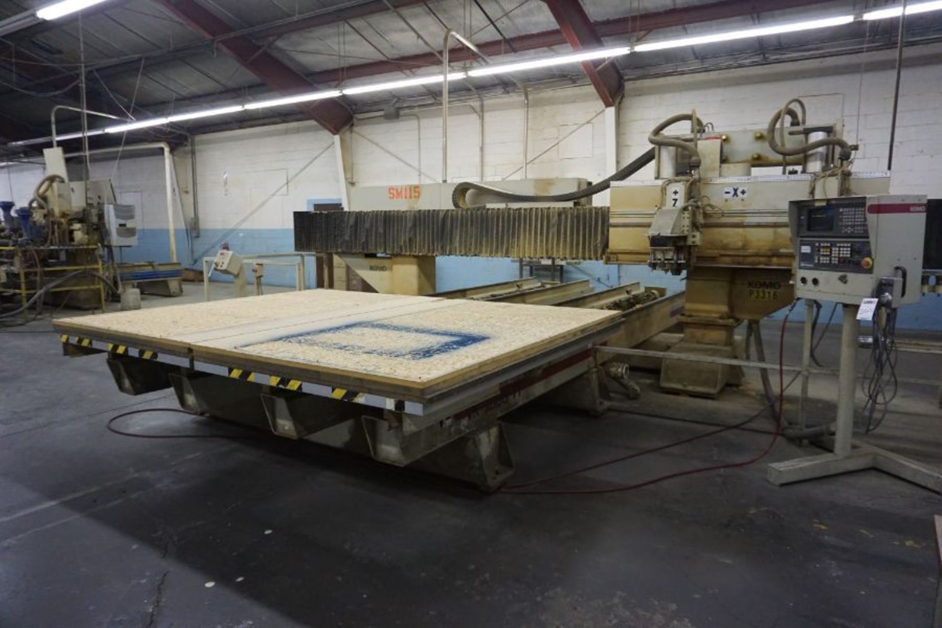 1997 Komo VR1008TT CNC Router, Fanuc 16M Control, Dual 5 x 10' Tabels,*Auctioned from Edgerton, KS* - Image 5 of 12