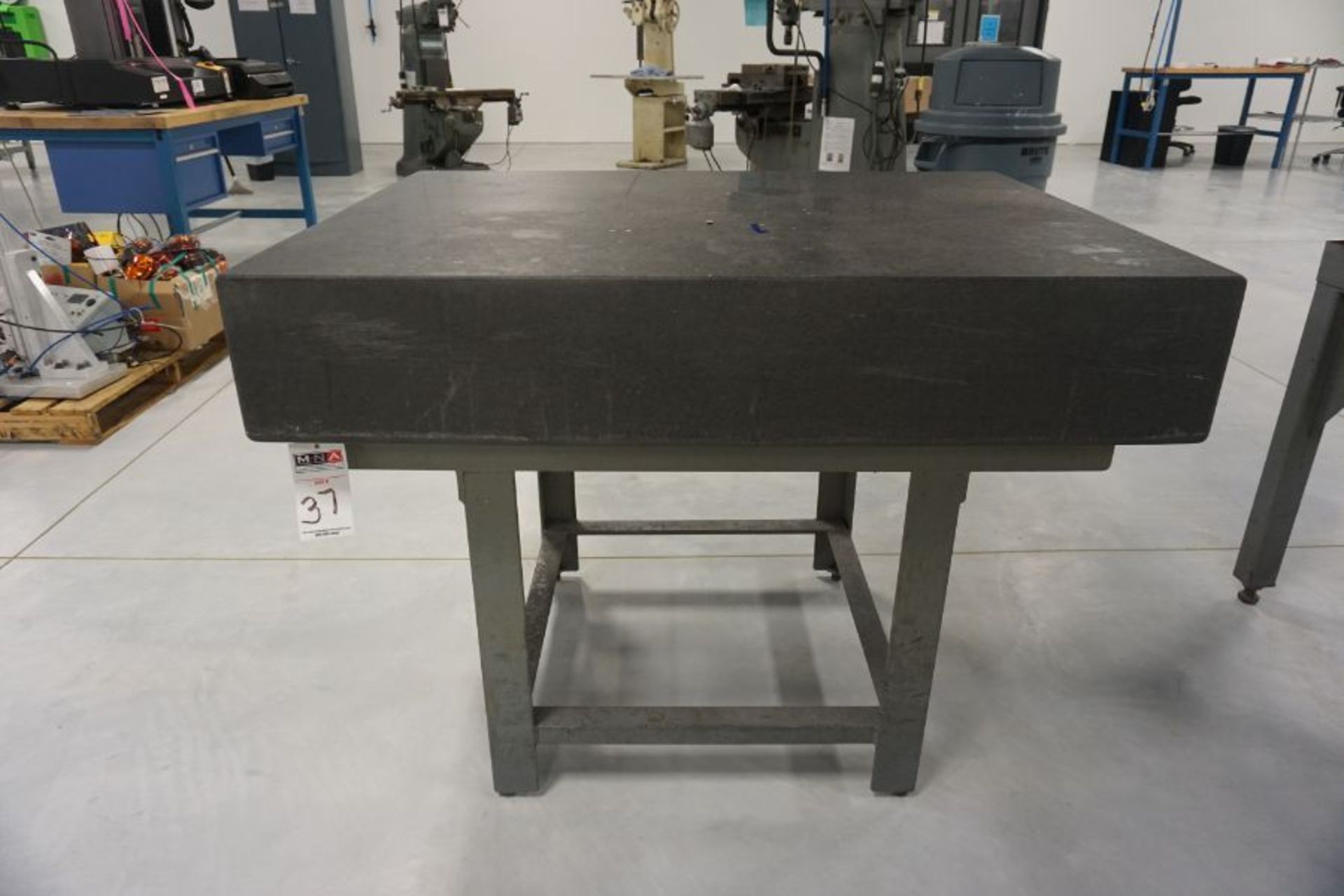 DoAll 36" x 48" x 8" Granite Surface Plate - Image 2 of 4