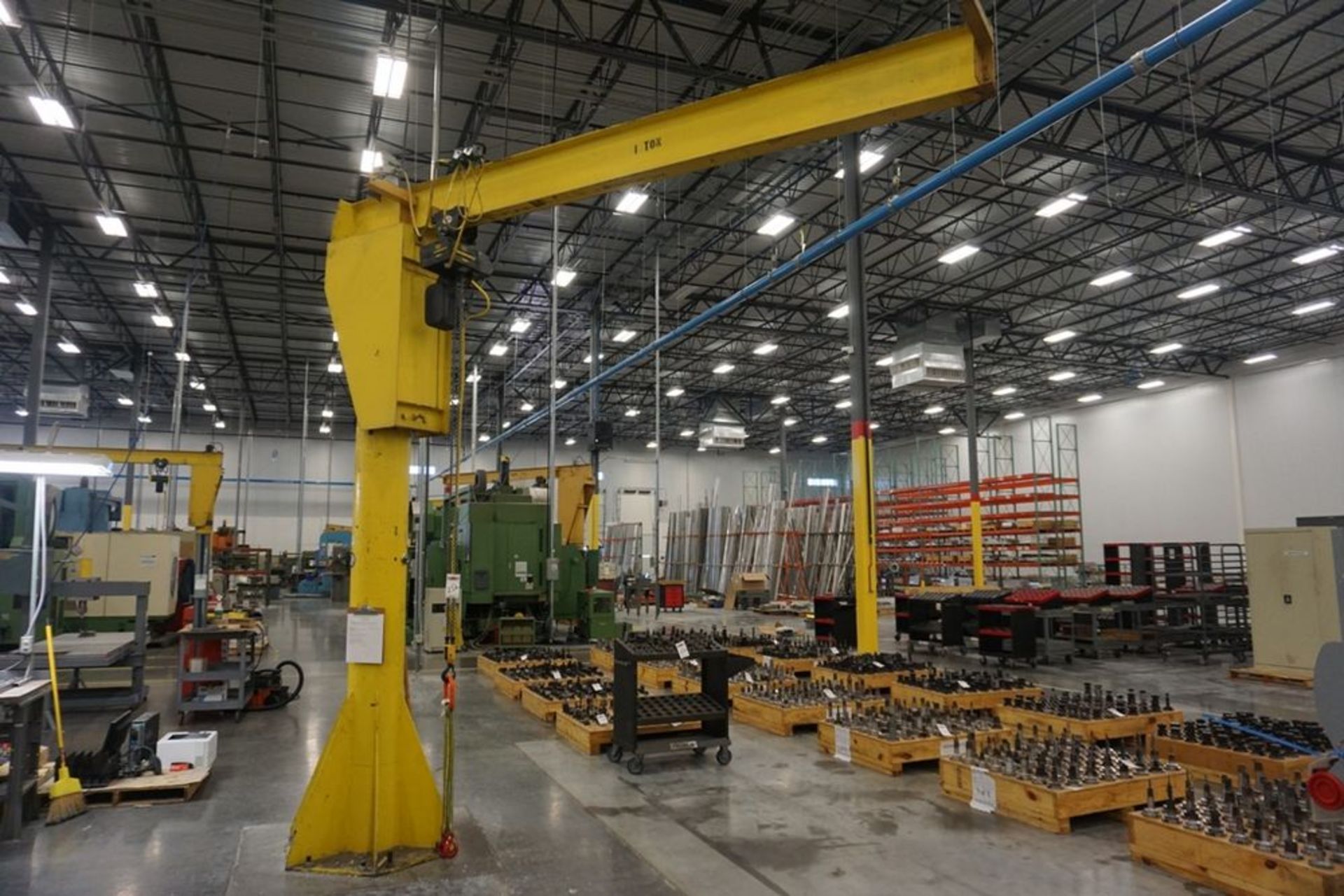 1 Ton Jib Crane 12' Arm with Loadmate LM05 1 Ton Hoist