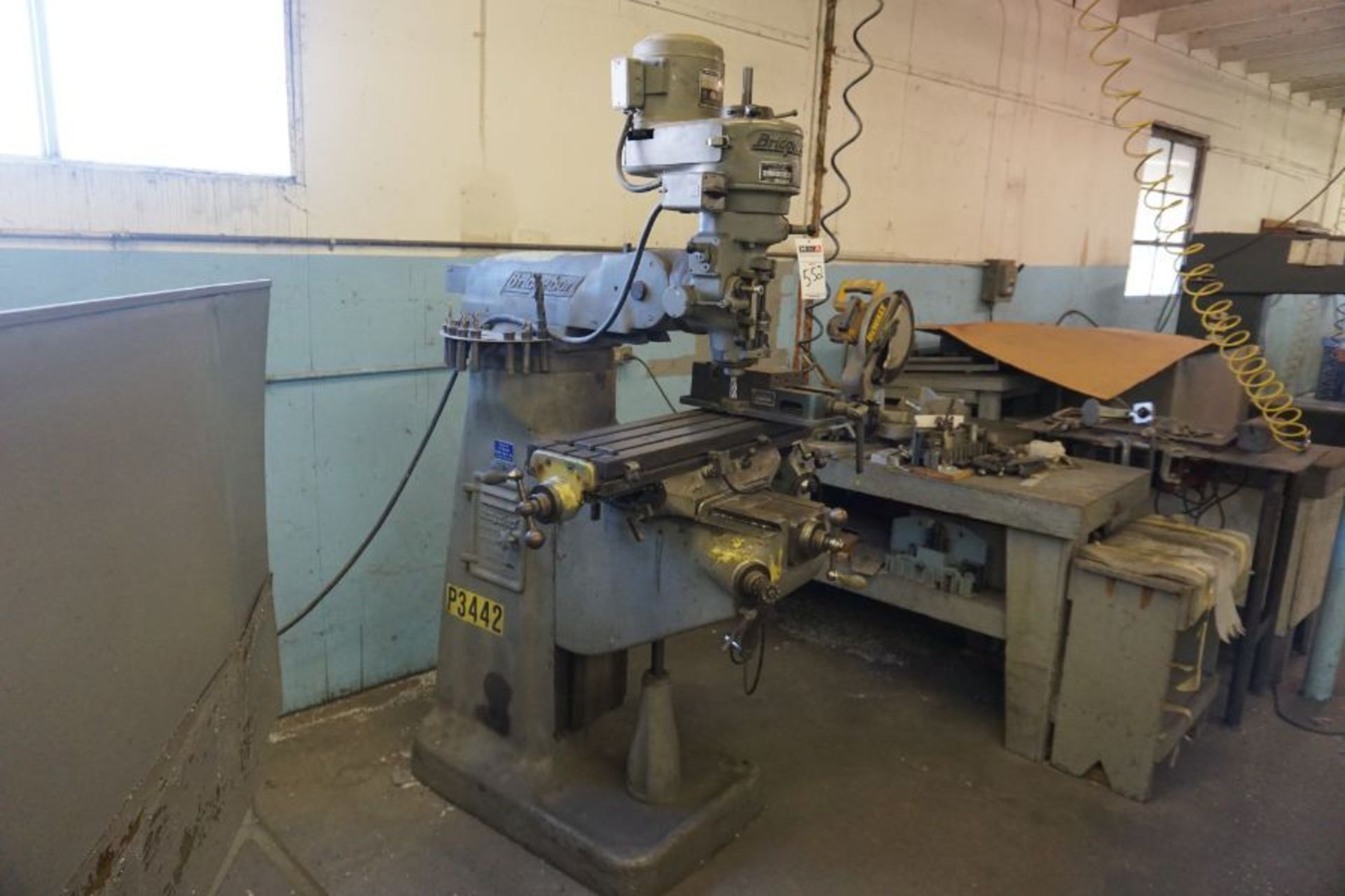 Bridgeport J Head Mill, 9" x 32" Table, s/n 87576 *Auctioned from Edgerton, KS* - Image 2 of 4