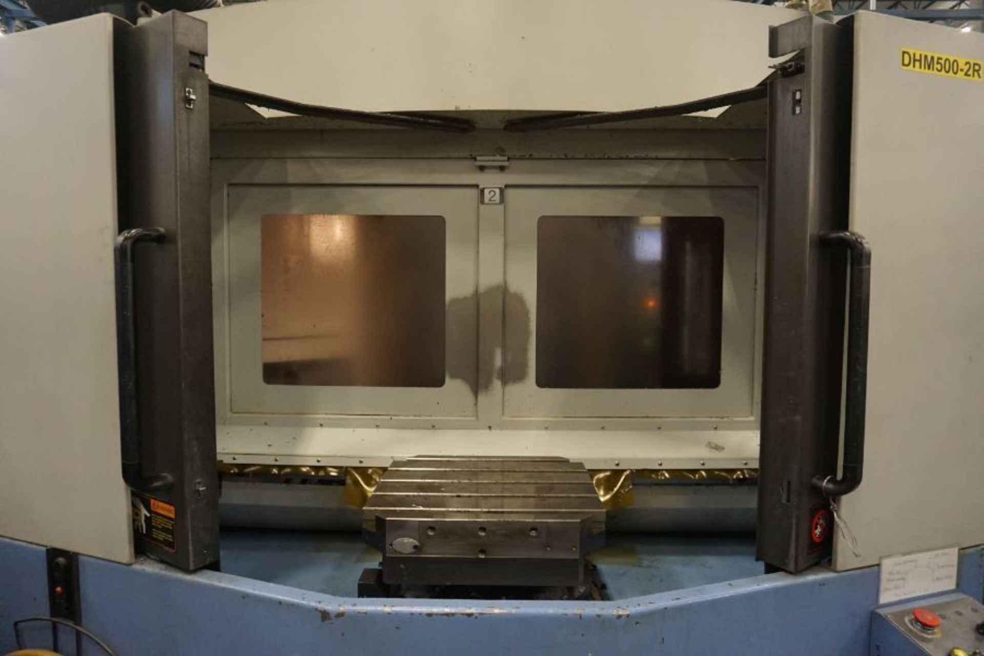 2007, Doosan HM-500 Fanuc 18iMB (2) 19.7” Pallets, 4-Axis, 6K RPM, CT50, 90 ATC, CTS, Renishaw OMP60 - Image 5 of 14