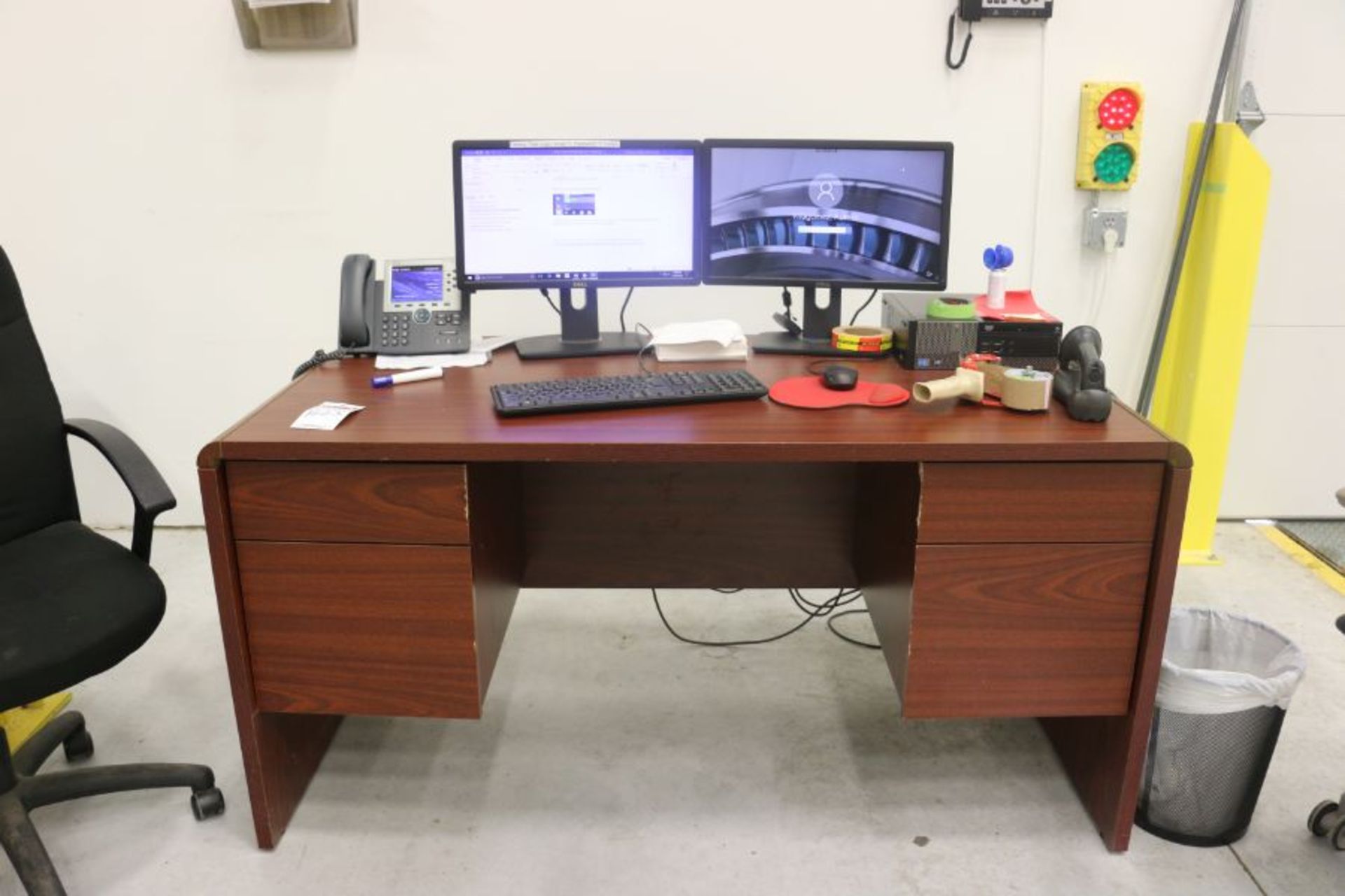 Work Station and Office Desks and Table*No Content* - Image 2 of 3