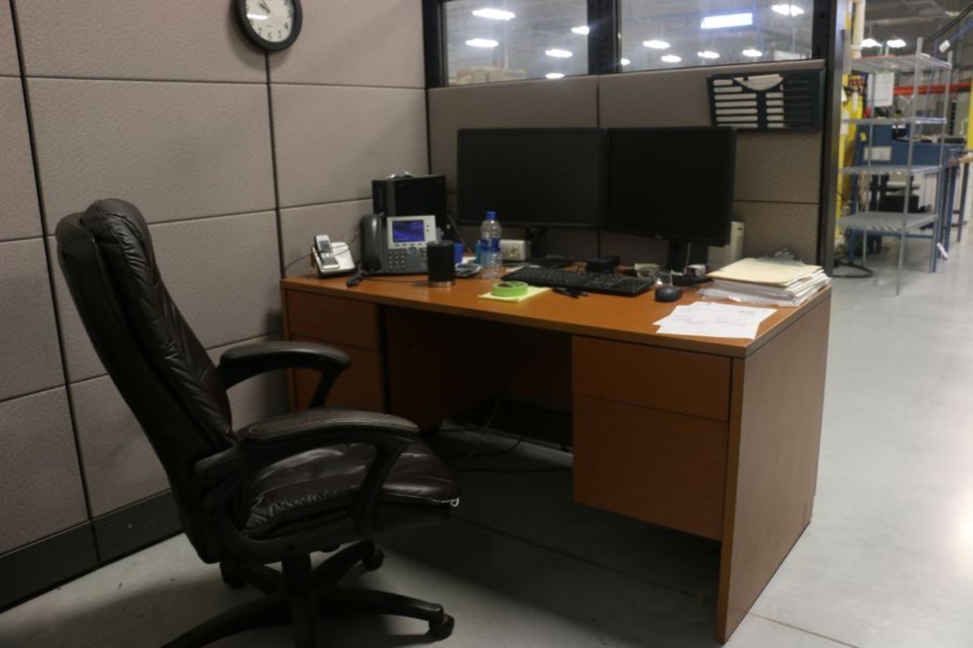 Cubicle with Office Desk and Tables *No Content* - Image 4 of 4