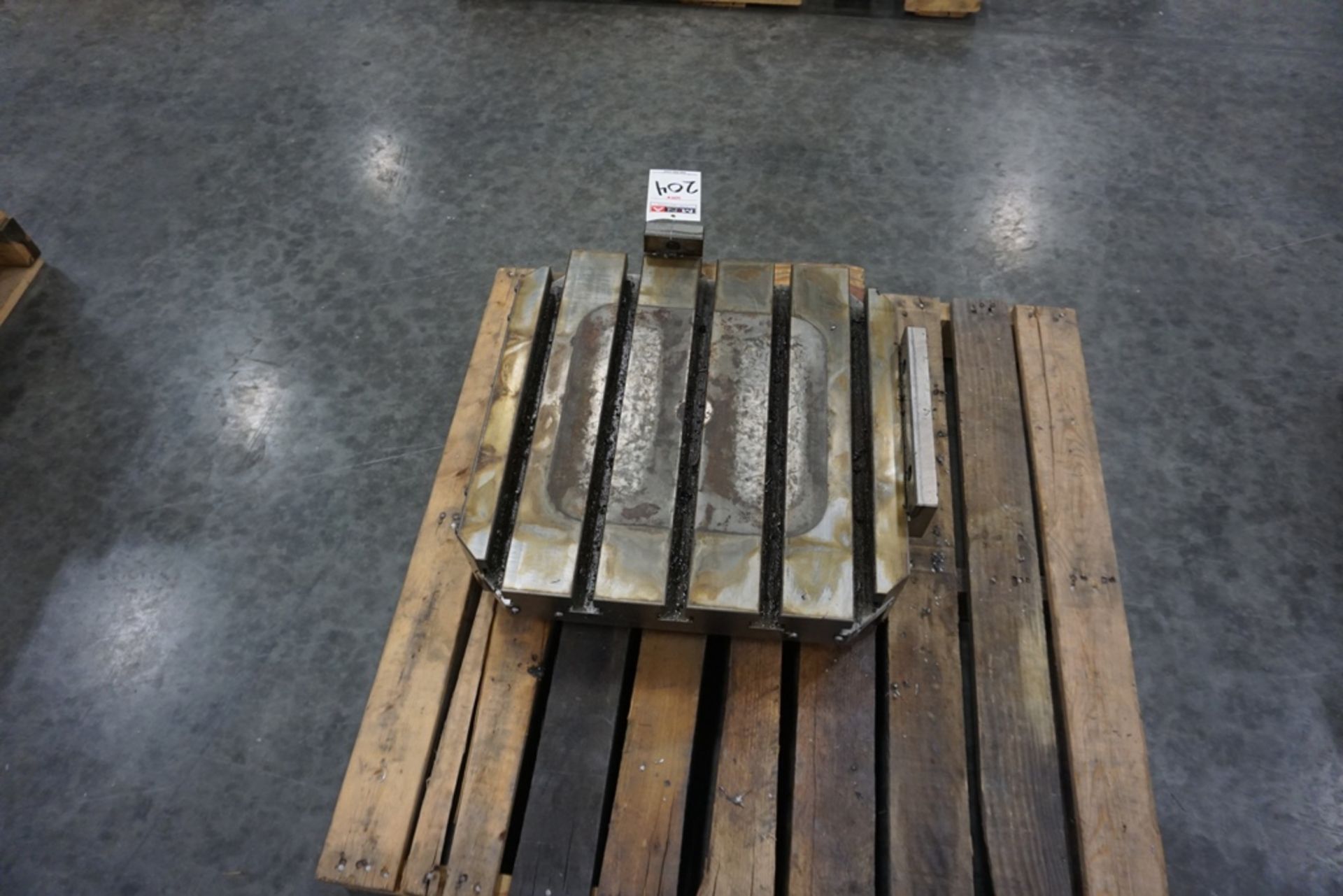 20" Pallet