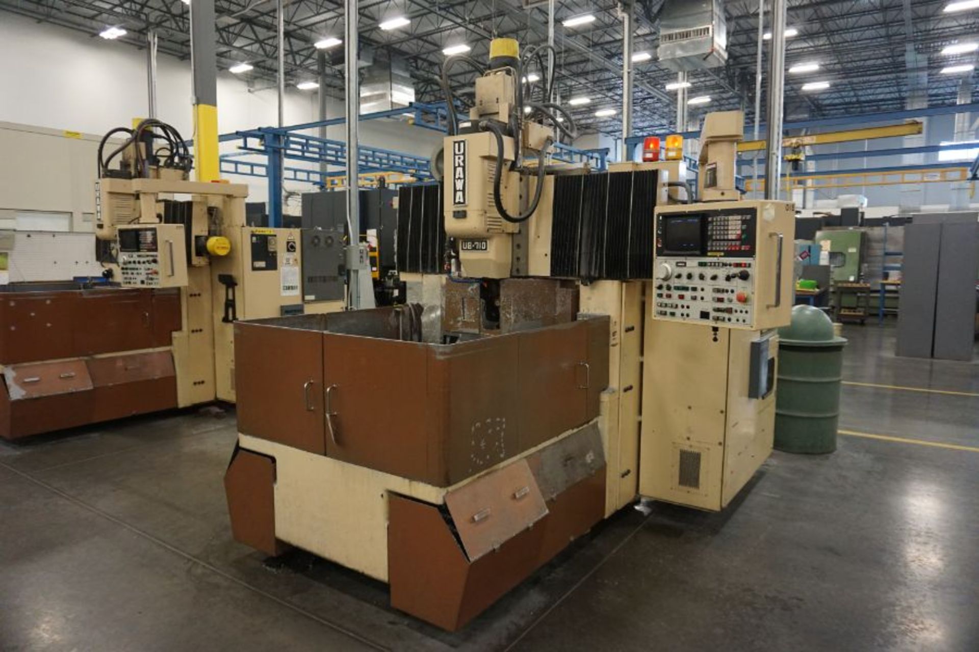 Urawa UB-710 VMC , Fanuc System 6M Control, 32" x 46" Table, BT40, 22 ATC, s/n M-2090, New 1984 - Image 3 of 11