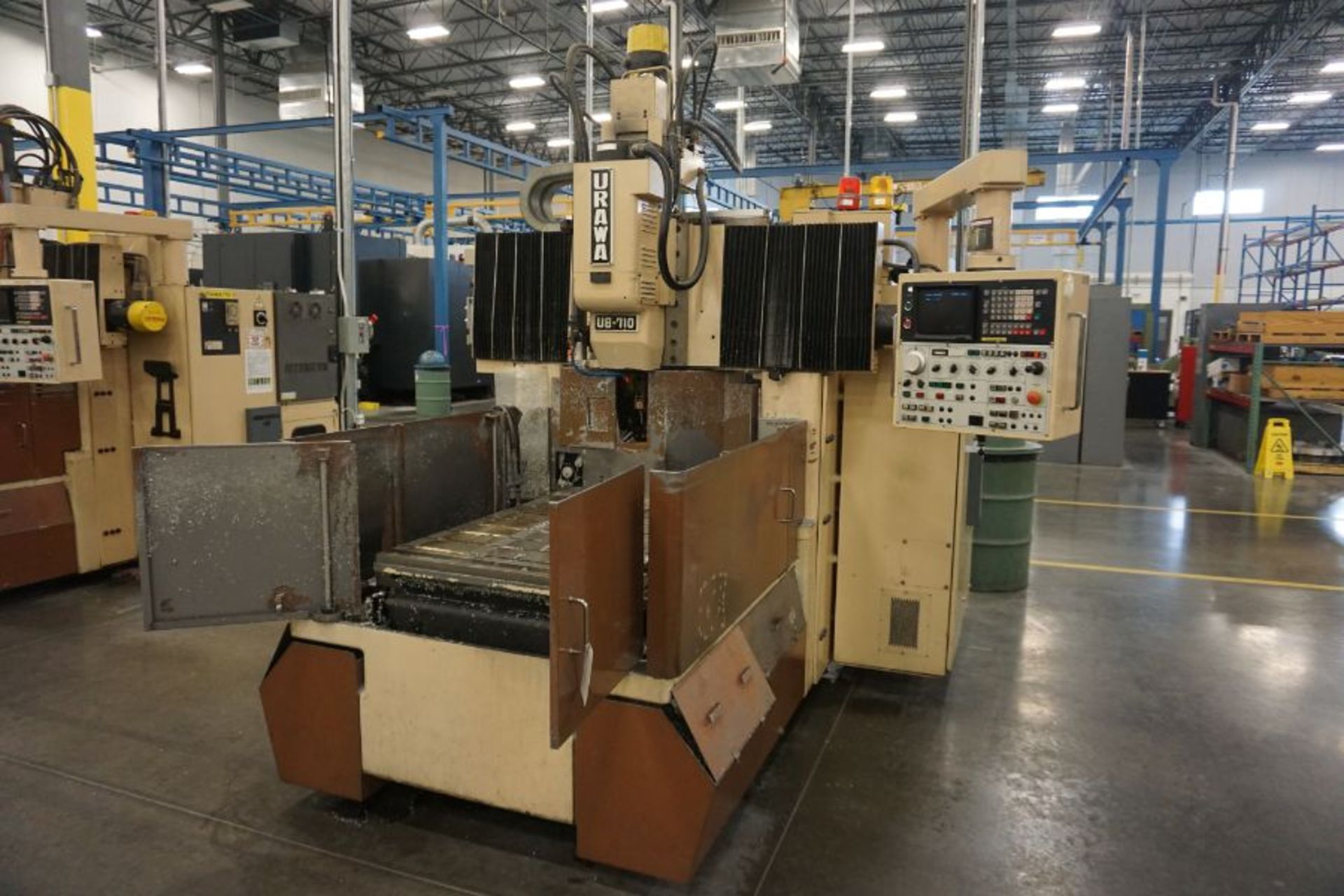 Urawa UB-710 VMC , Fanuc System 6M Control, 32" x 46" Table, BT40, 22 ATC, s/n M-2090, New 1984 - Image 6 of 11