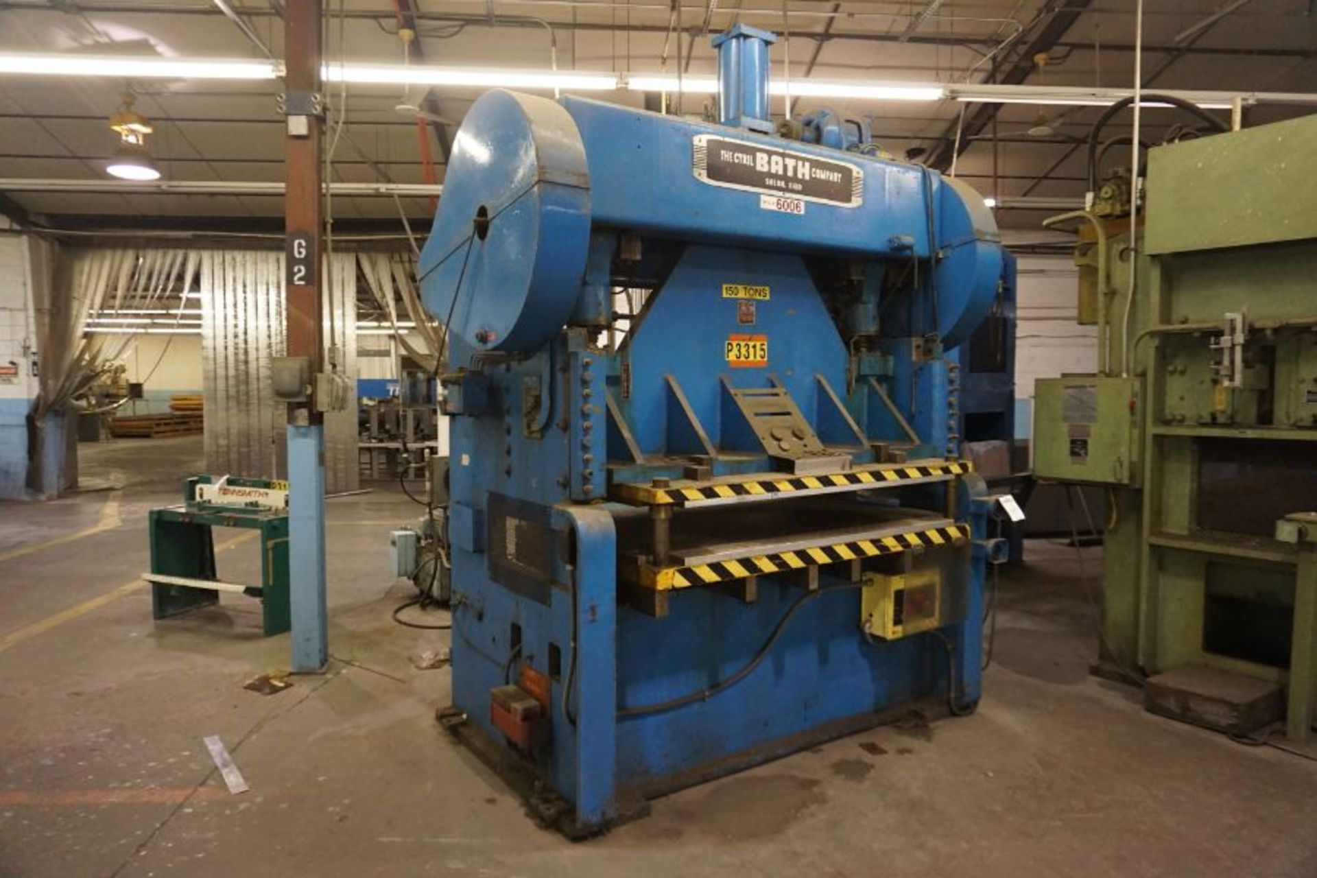 Cyril Bath PT-6-150 150 Ton Air Clutch Press Brake, 63" x 48" Bed, s/n 5629 *Located in - Image 4 of 8