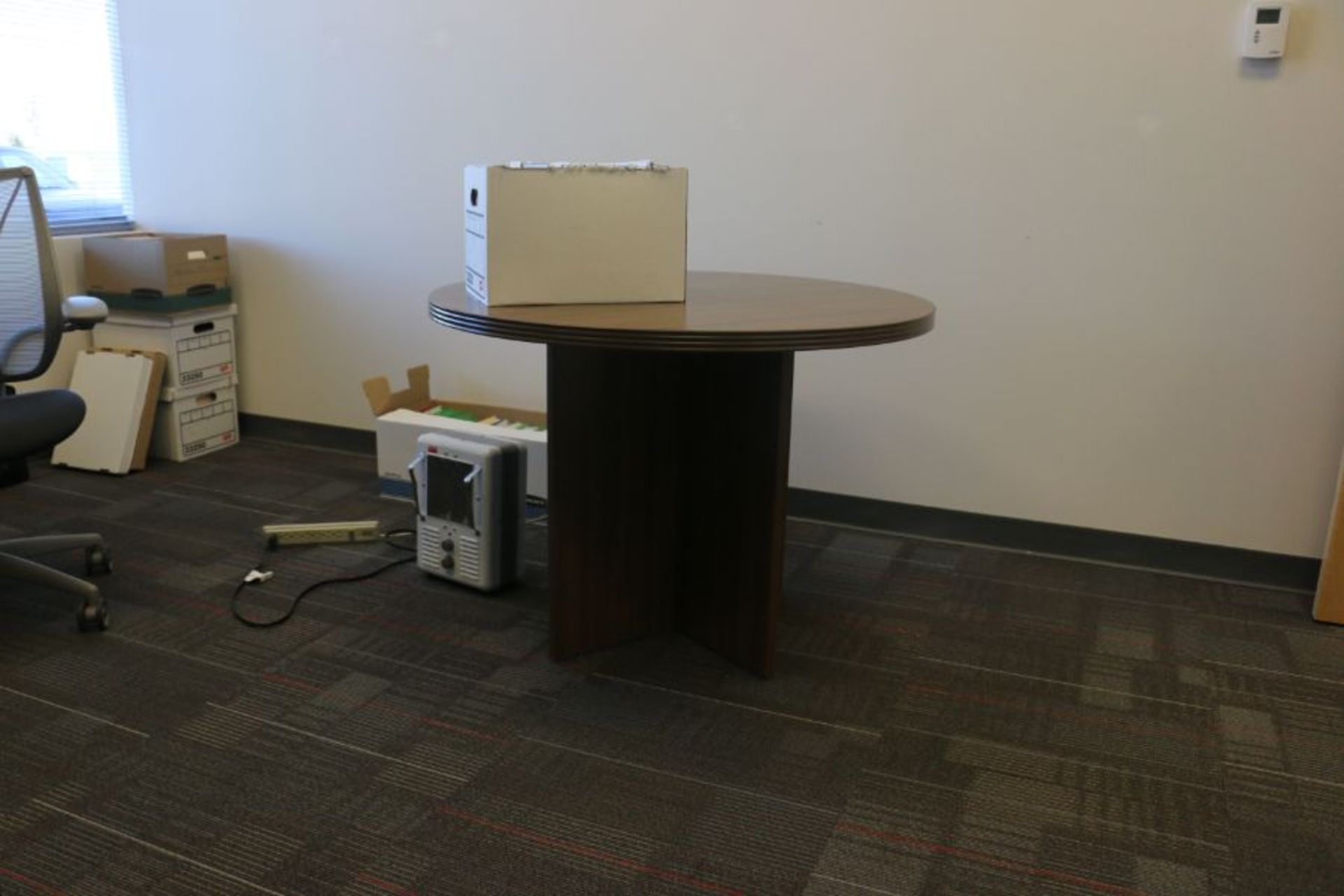 Room Content, Desk, Cabinet, Table *No Chairs, PC, Printers* - Image 3 of 4