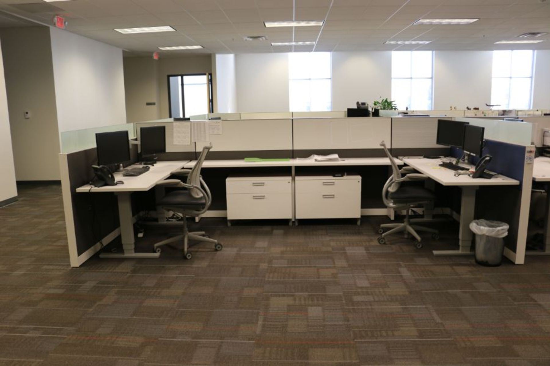 (4) Office Desks and Cubicle