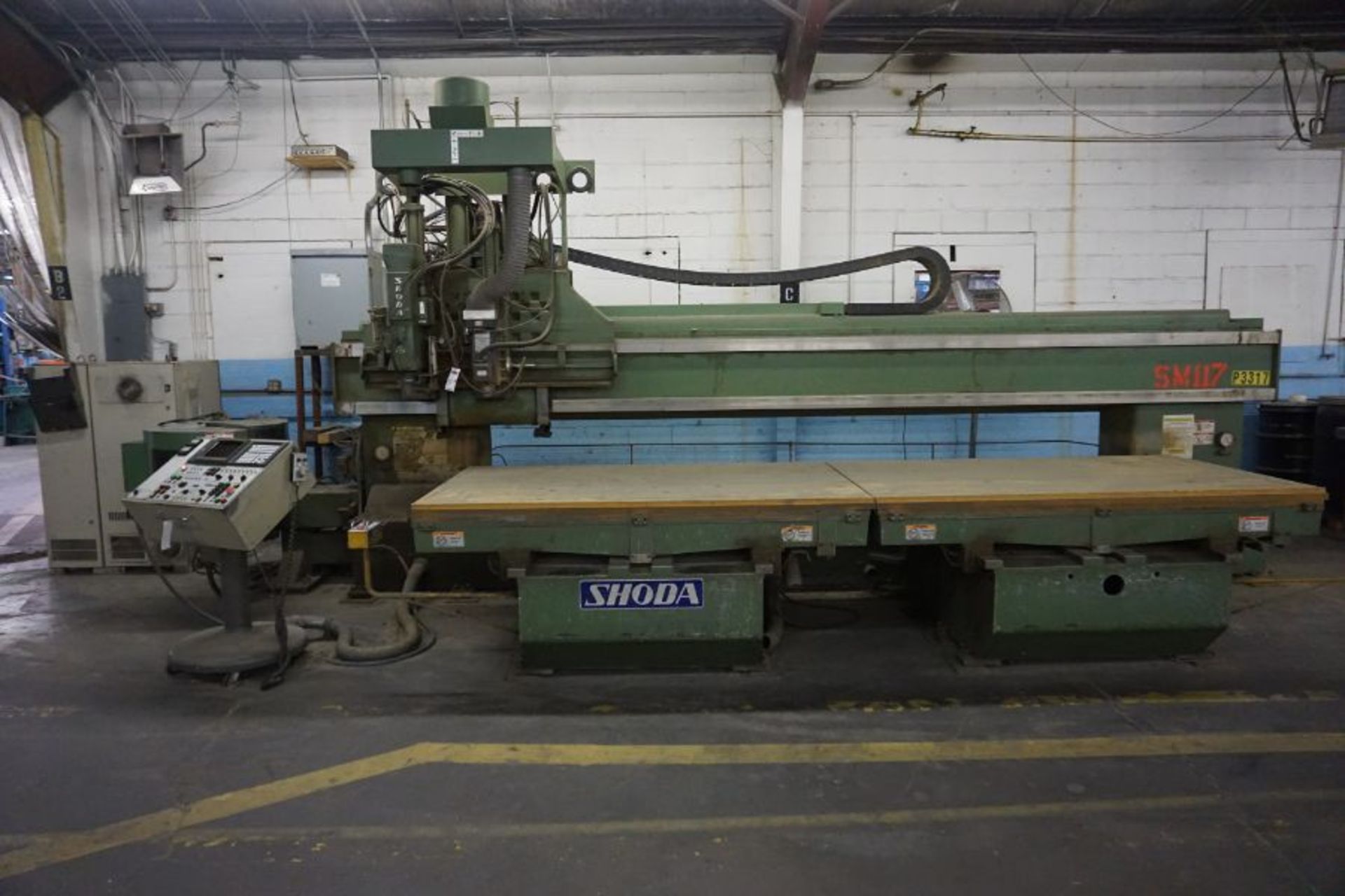 Shoda NCW516-1352, Fanuc 15M ctrl, 51" x 204" trvls, dual table, (2) 18k RPM spindles, 16 ATC, s/n