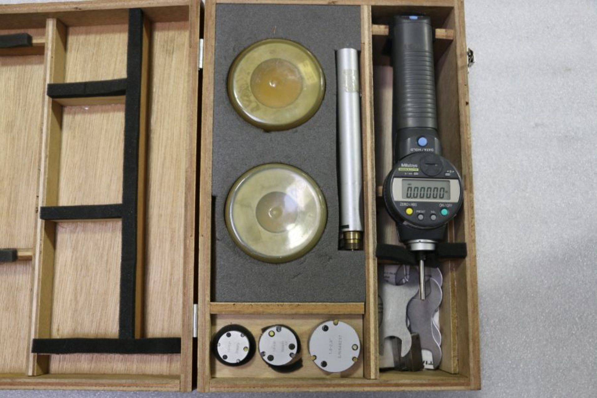 Mitutoyo 2" Digital Bore Micrometer Set - Image 2 of 3