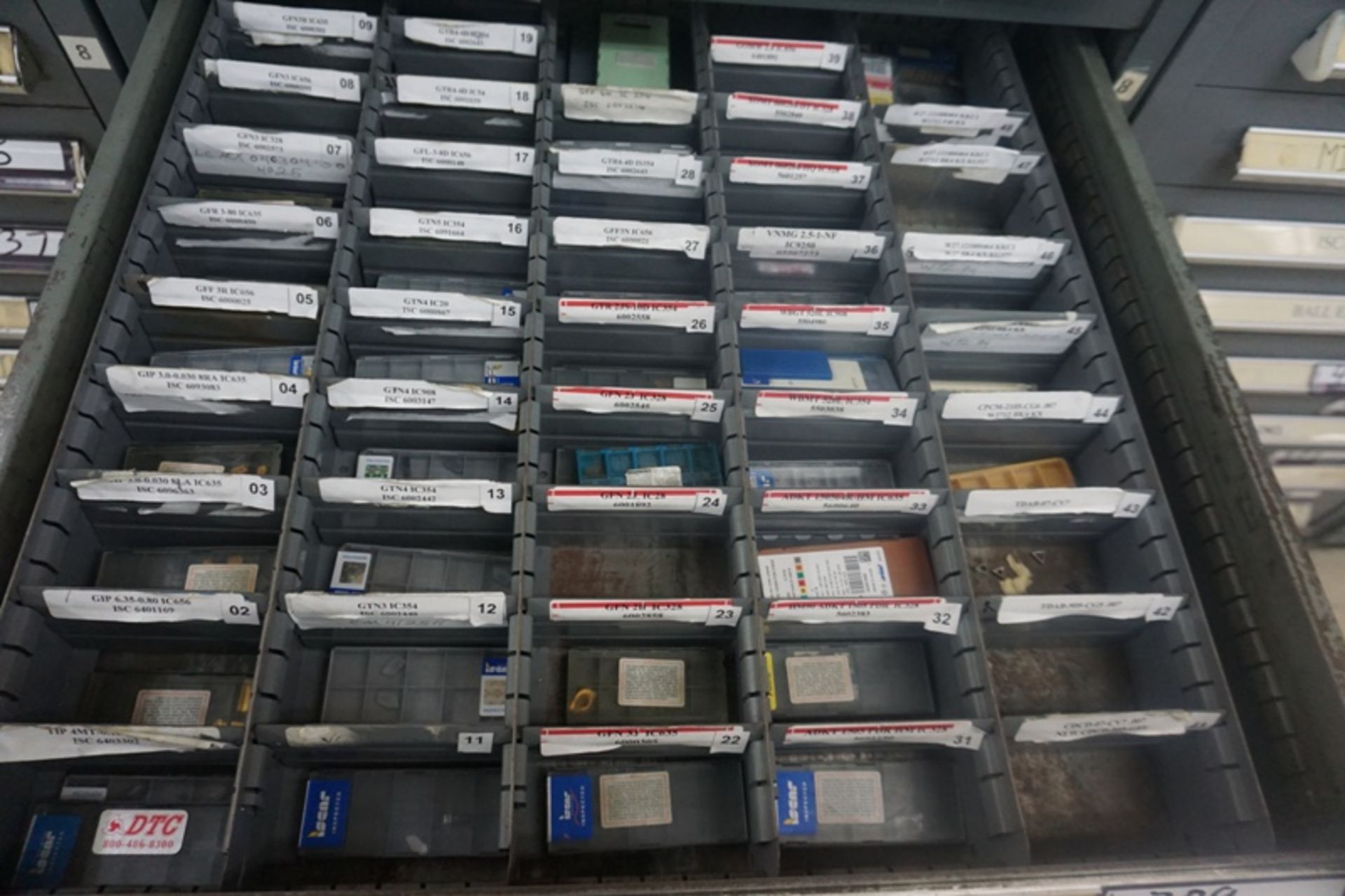 Drawer with Assorted Carbide Inserts - Image 5 of 6