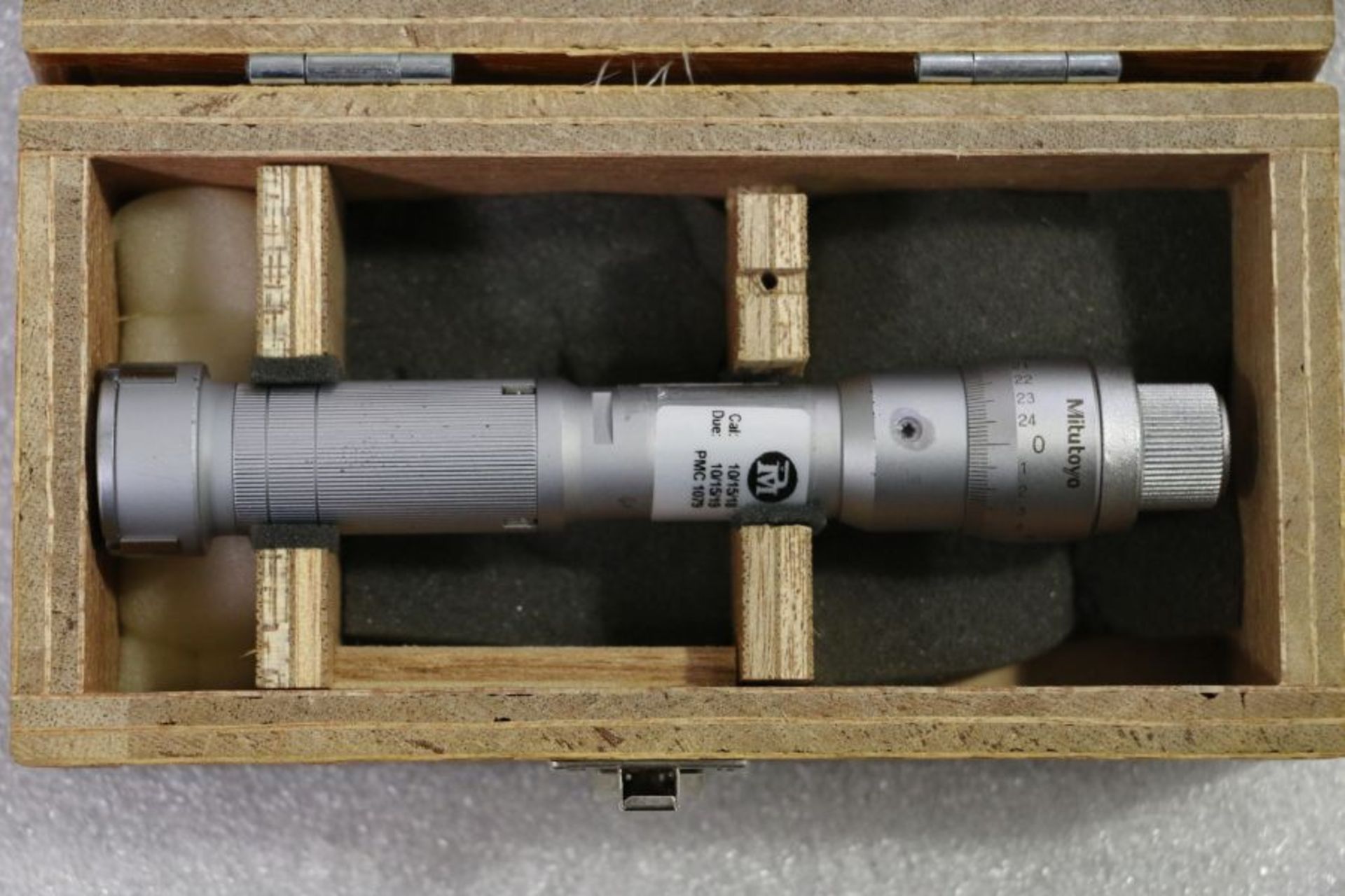 Mitutoyo 1.0 - 1.2" Inside Micrometer