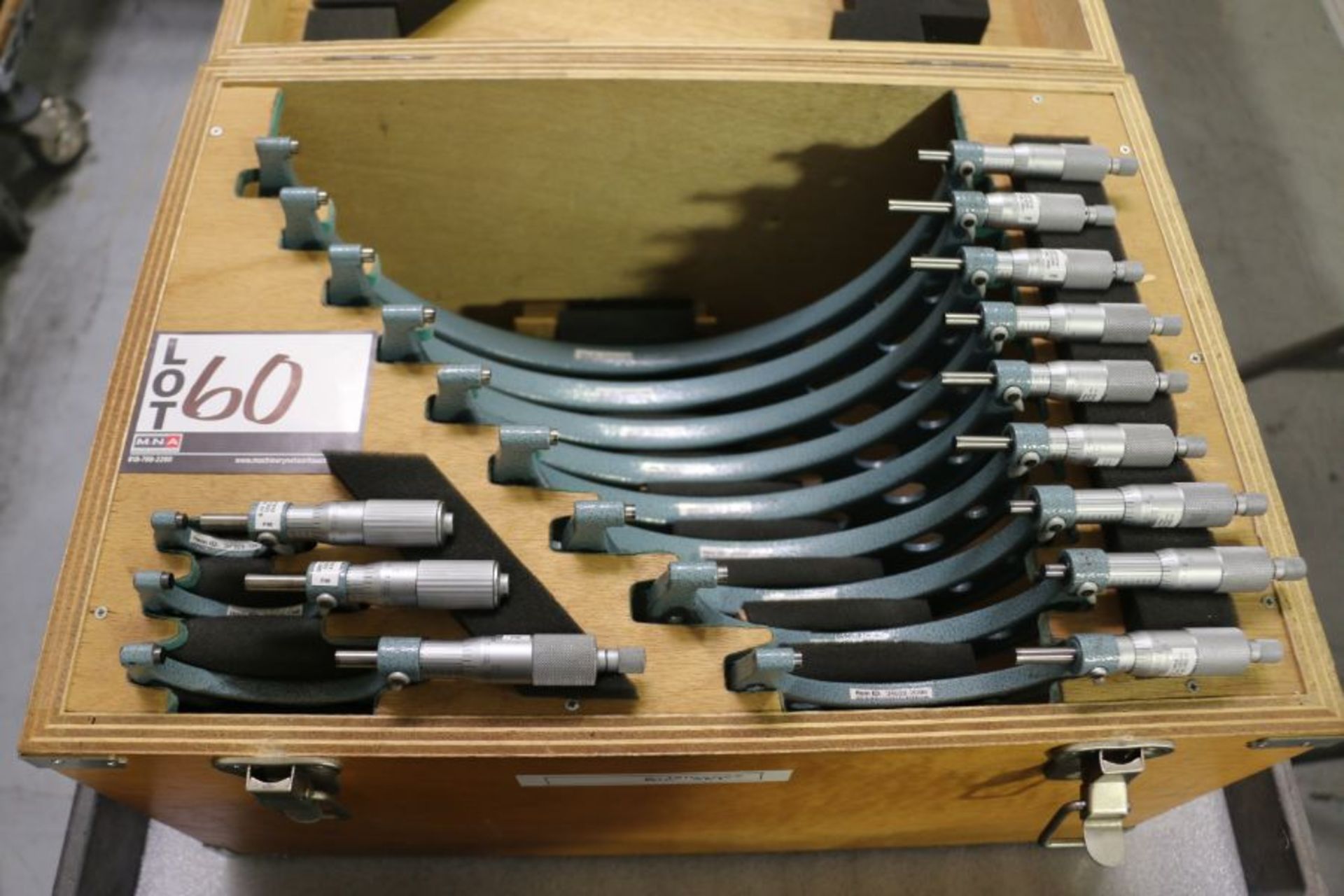 Mitutoyo 0" - 12" Outside Micrometer Set