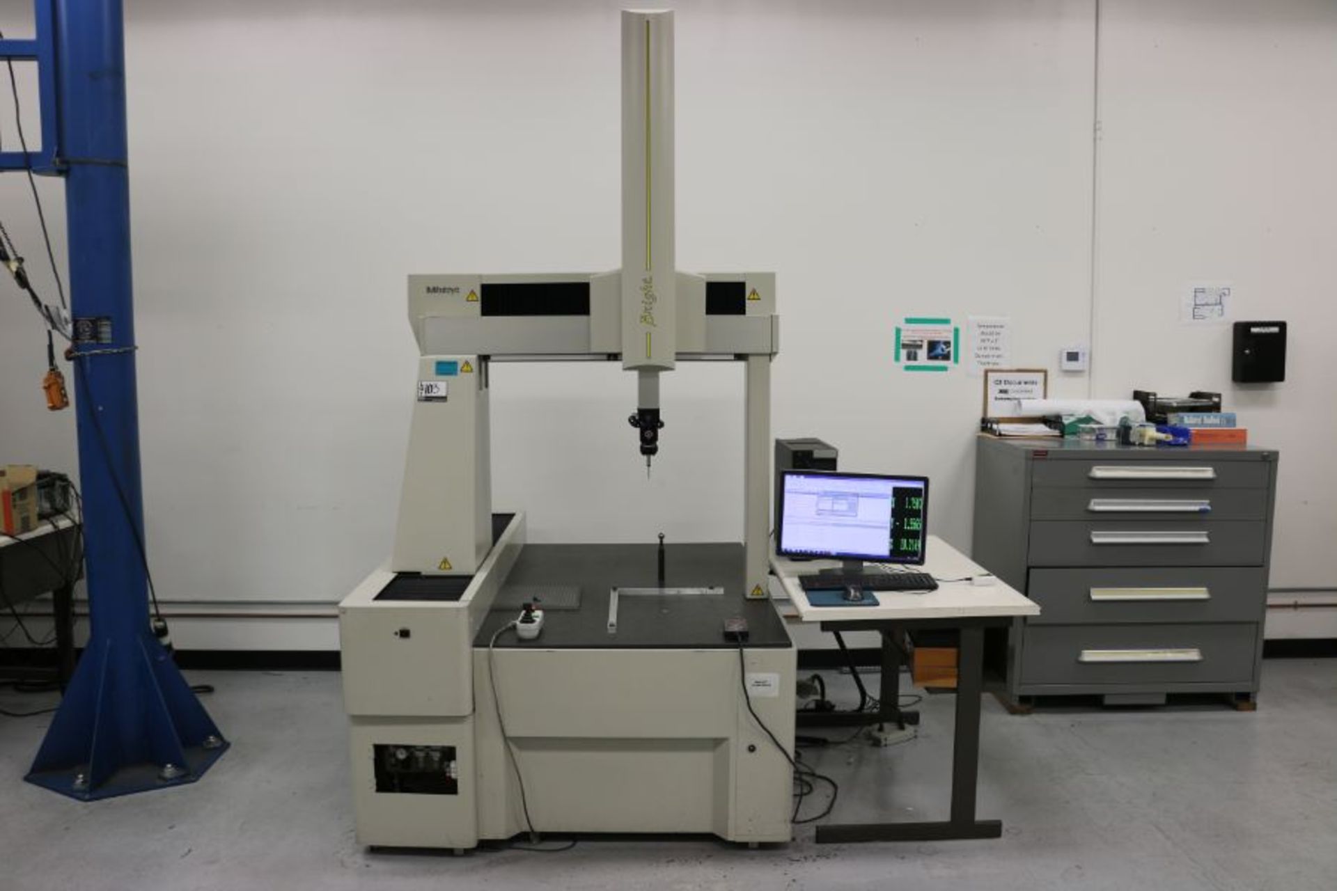 Mitutoyo Bright BRT710 Cordinate Measuring Machine, Renishaw PH9 5-Axis Probe, GEOMeasure CNC V2. - Image 2 of 12