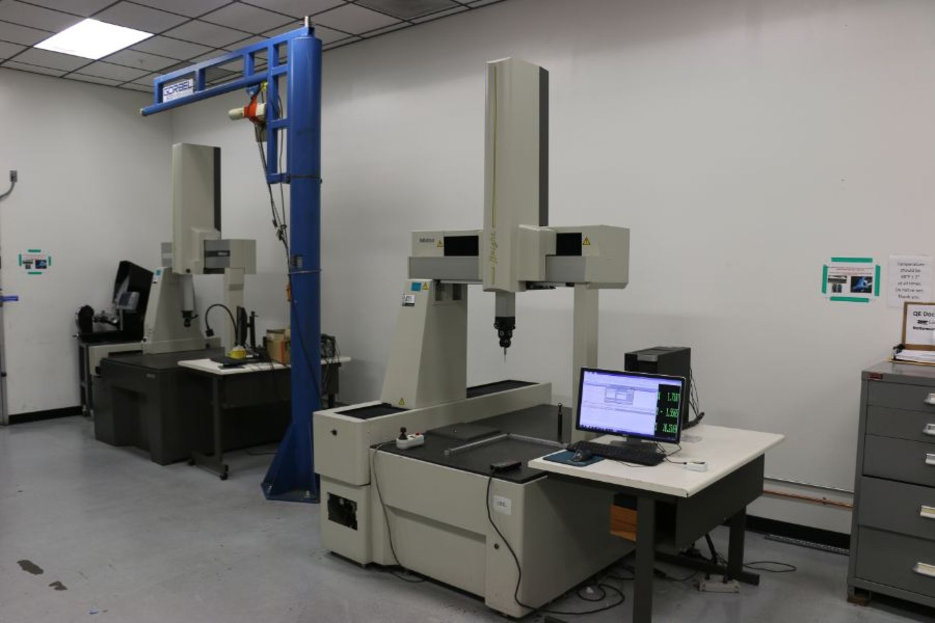 Mitutoyo Bright BRT710 Cordinate Measuring Machine, Renishaw PH9 5-Axis Probe, GEOMeasure CNC V2. - Image 4 of 12