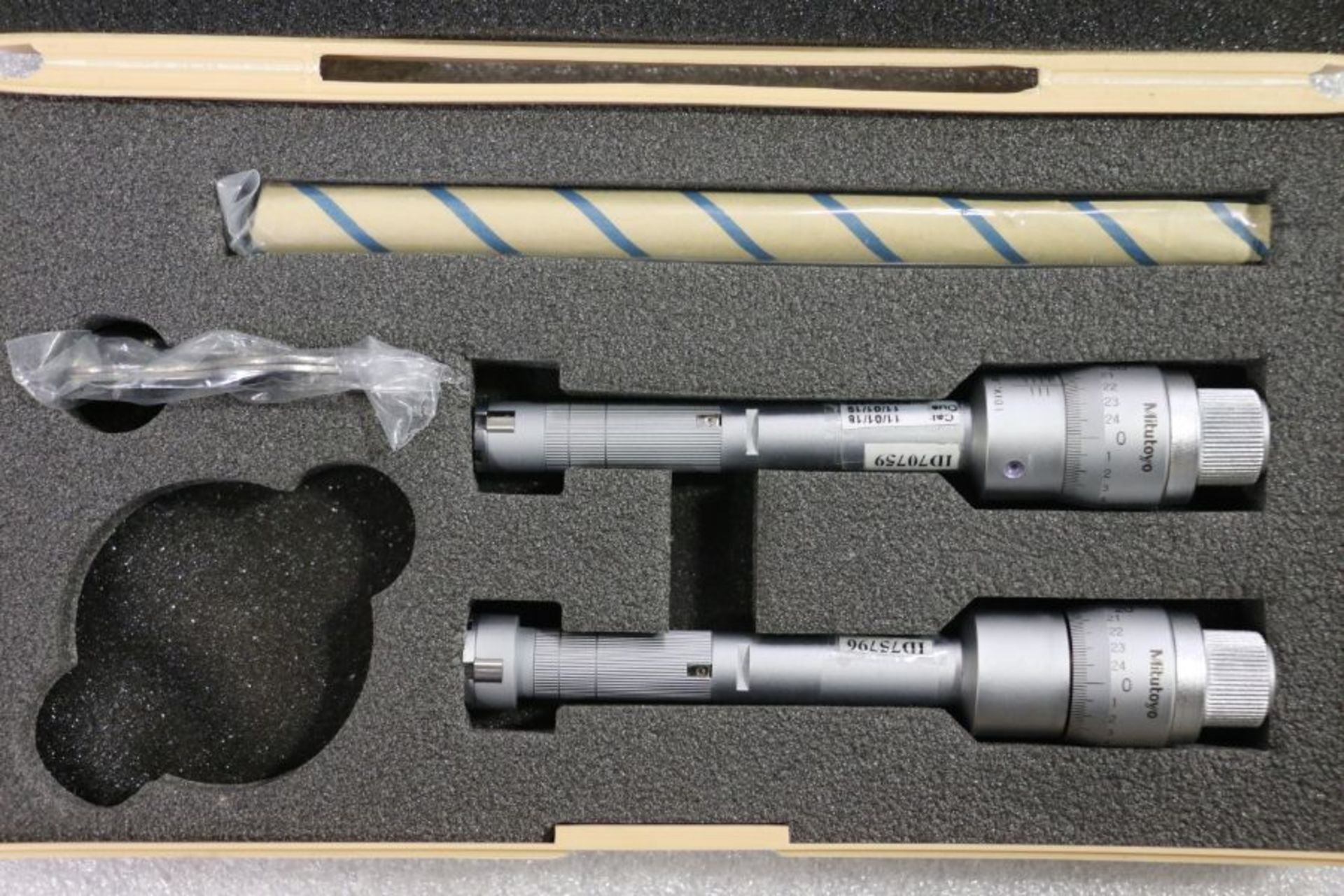 Mitutoyo .500" - .800" Inside Micrometer Set