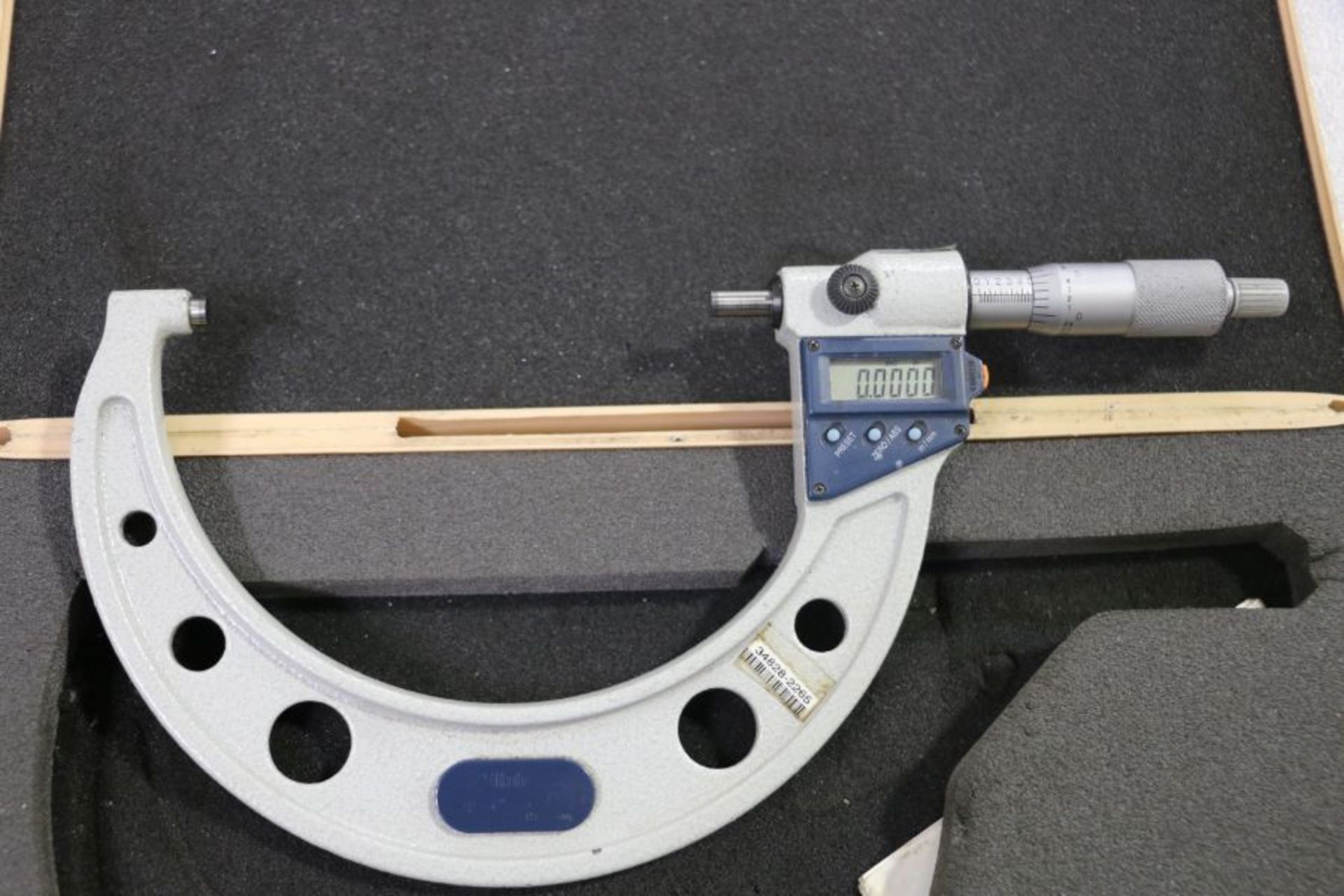 Mitutoyo 4" - 5" Digitial Micrometer - Image 2 of 3